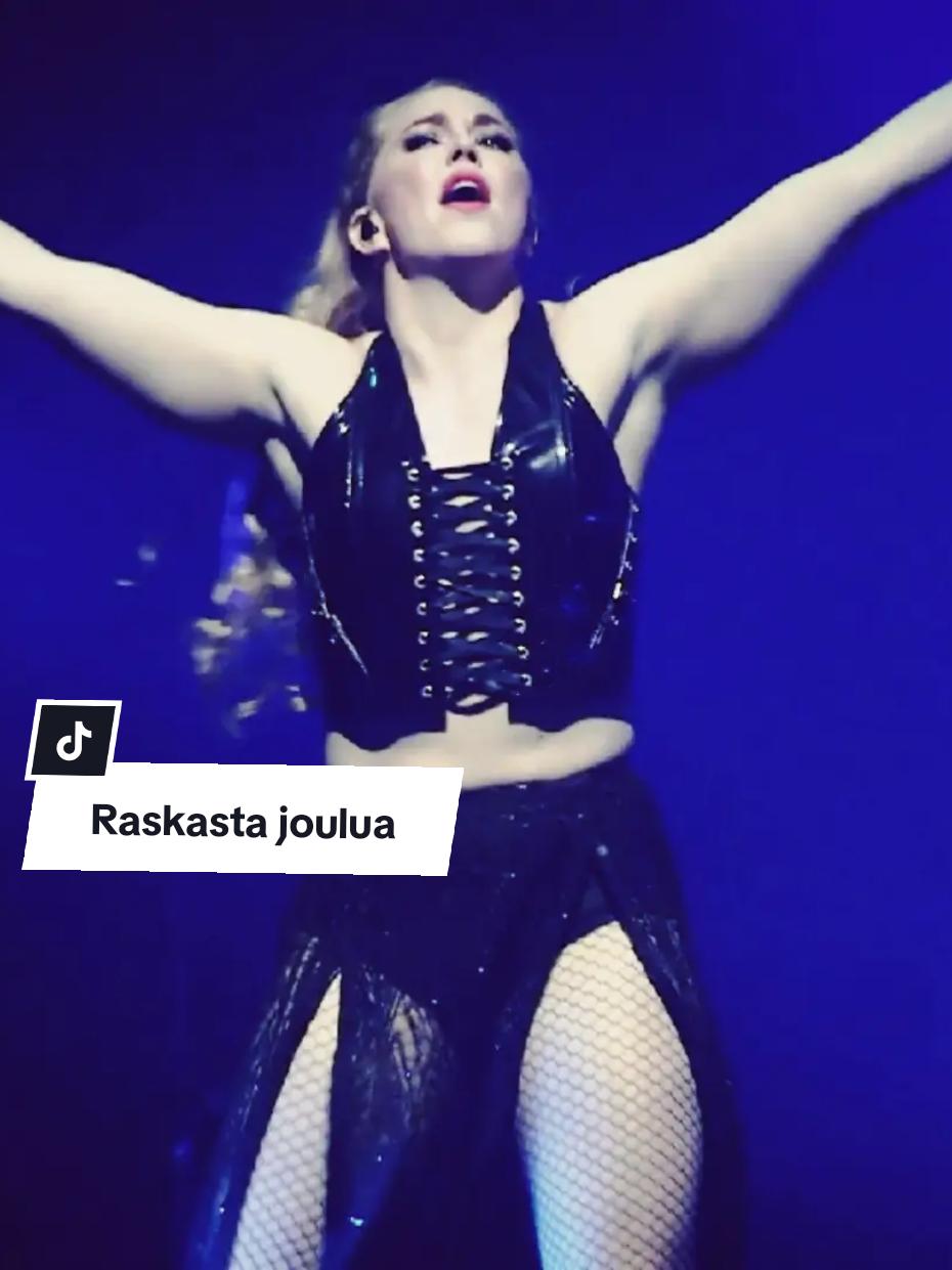 @Ilmatar Corsetry & Couture