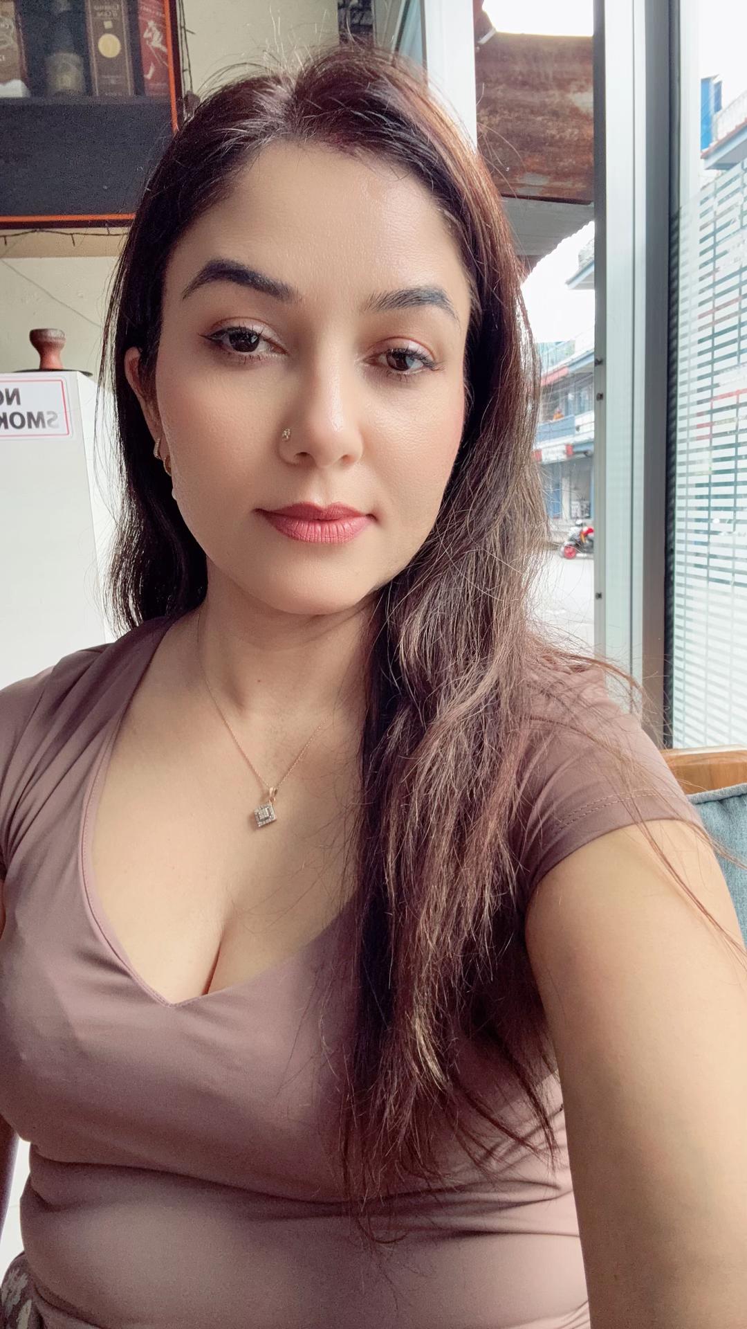 @pooja🥀
