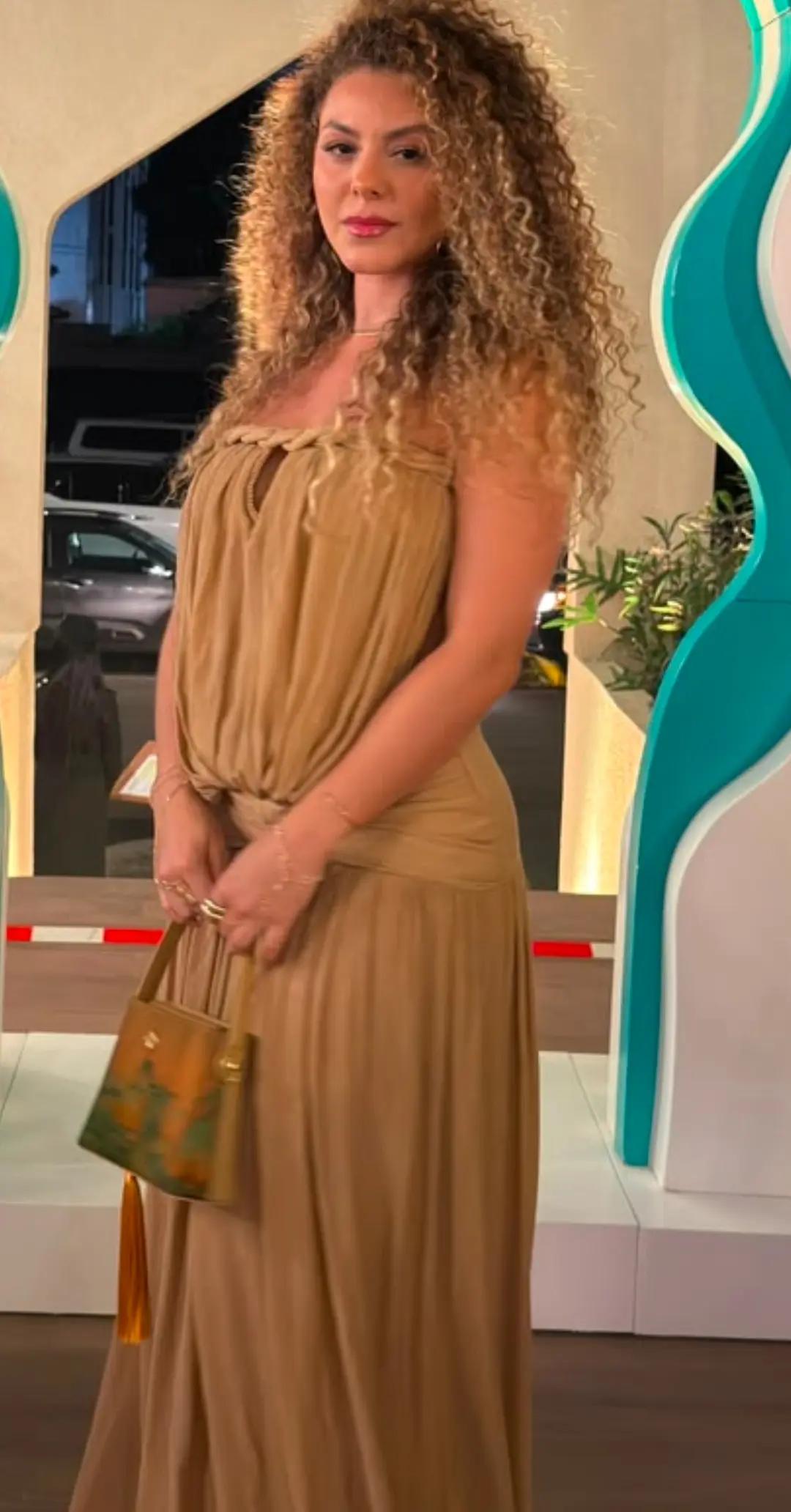 @Dora Argüello
