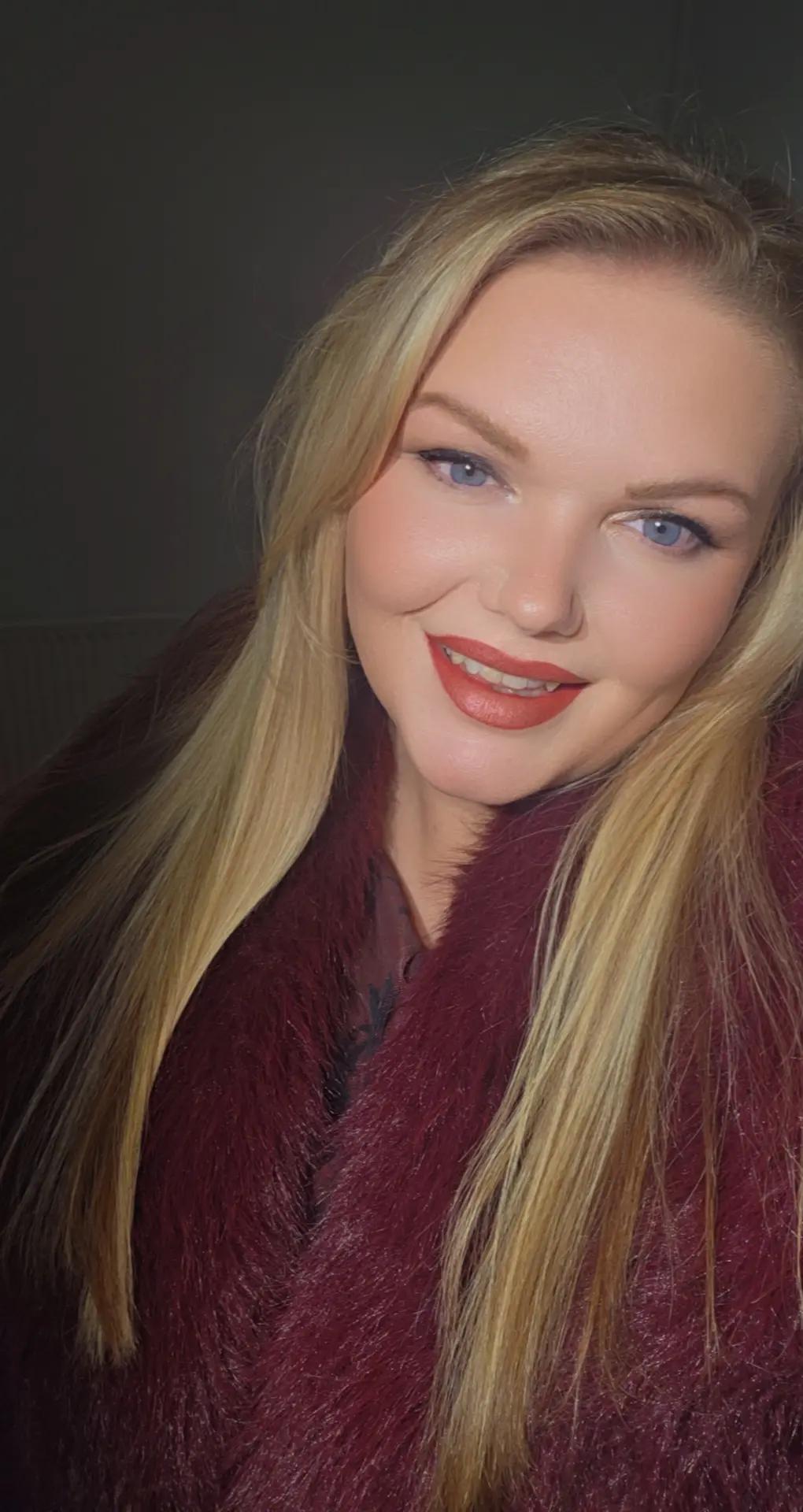 @Helzbeauty