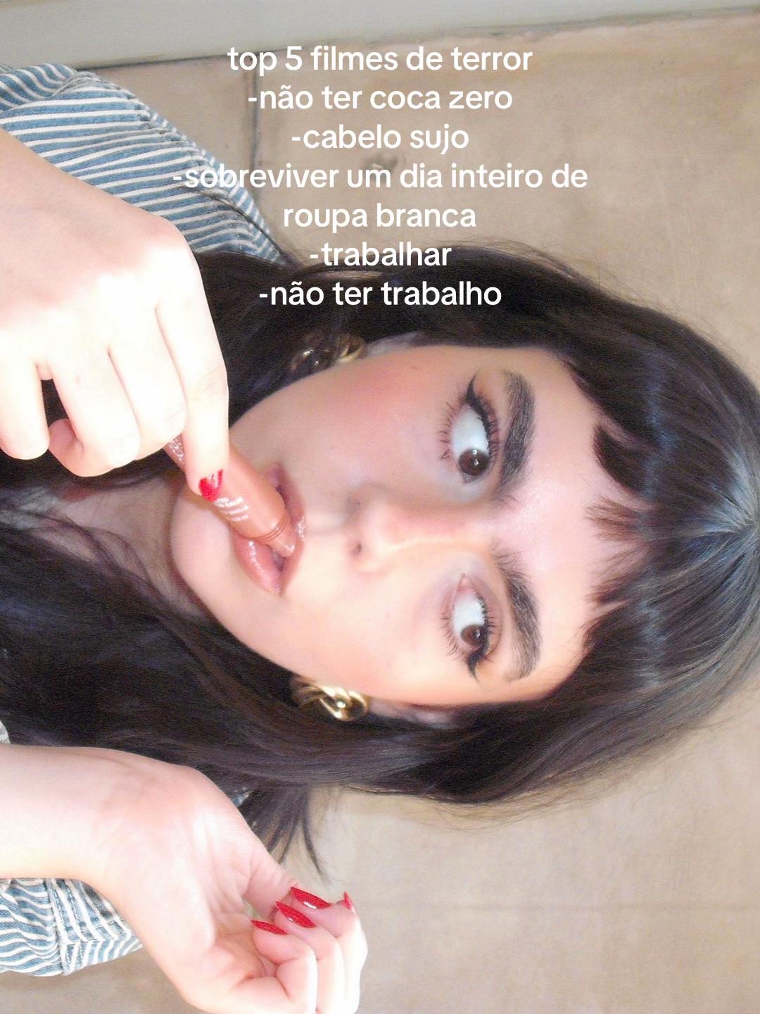 @B&aacute;rbara Freitas