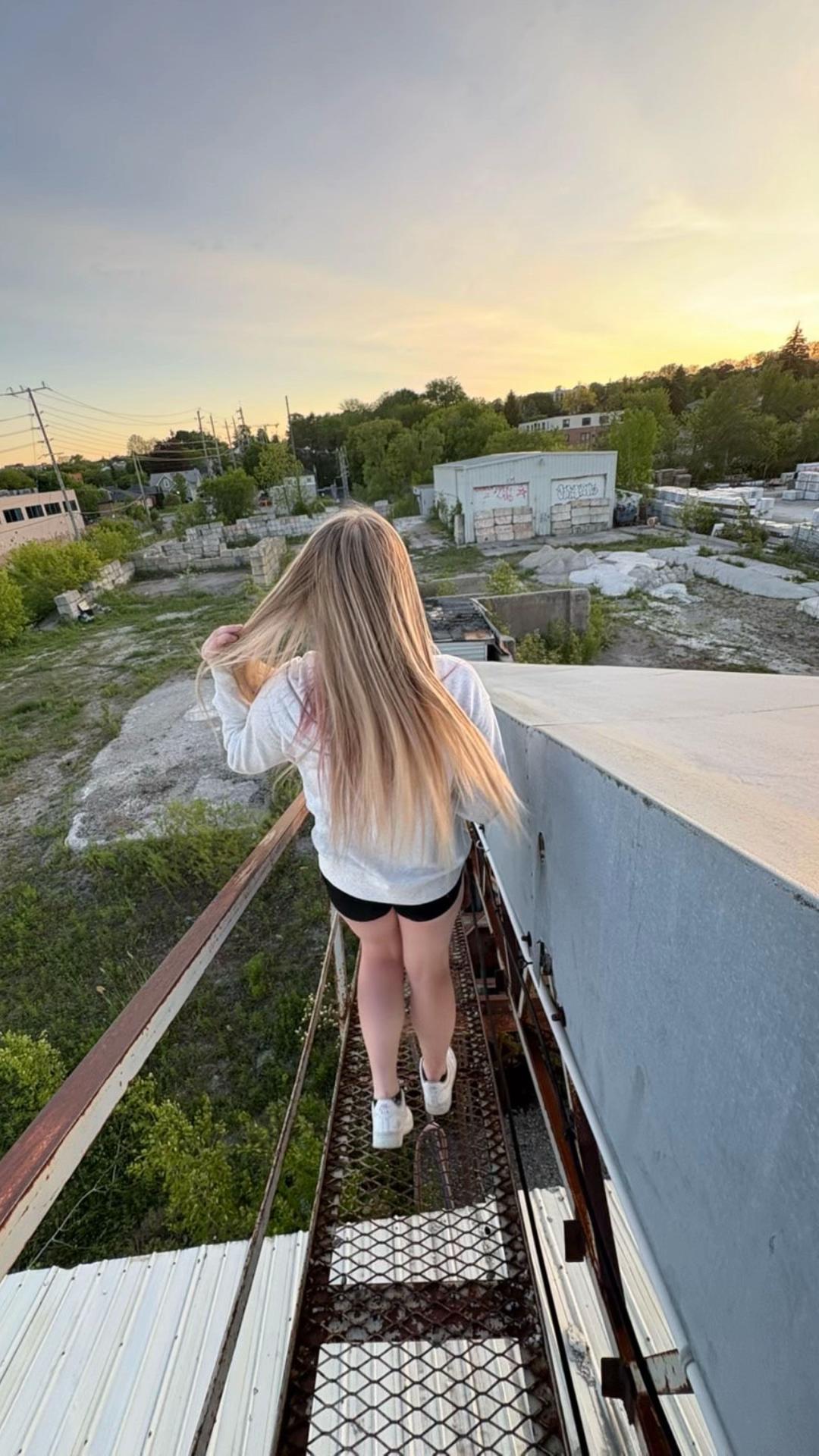 @❄️🐇Madalyn Rey❄️🐇