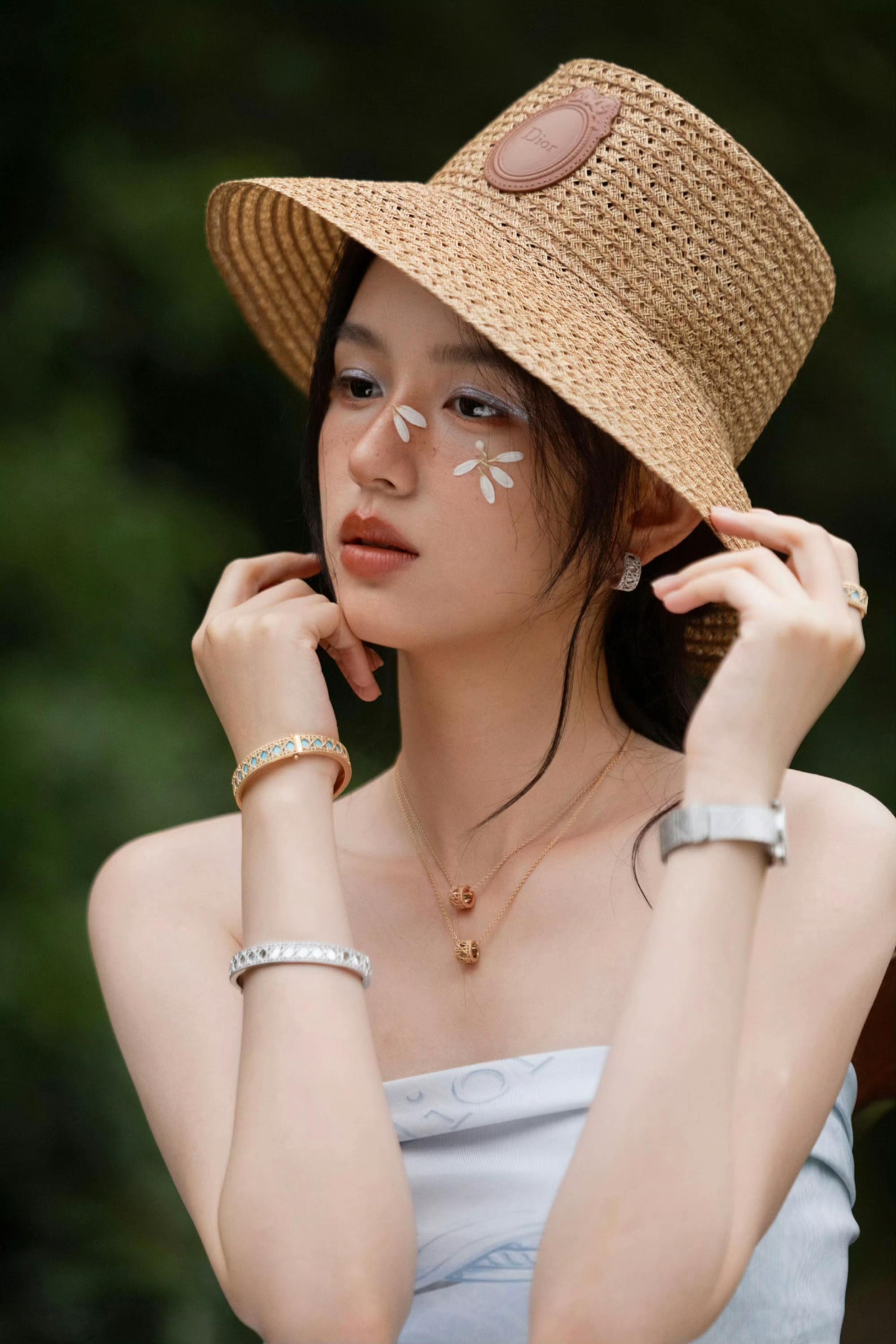 @Ánh trăng của Châu Dã 🌙🥥