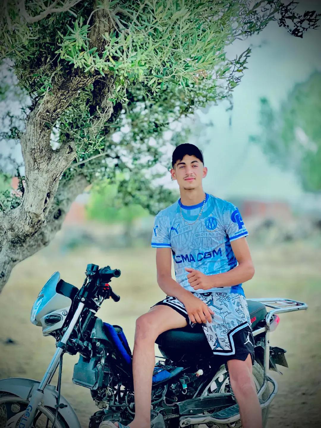 @✌️Z_A_R_G_A_50_50💙