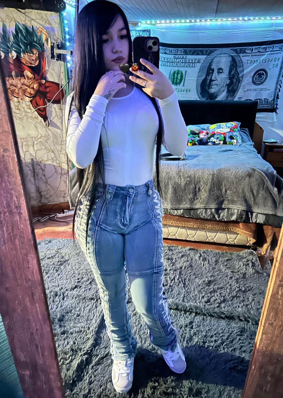 @𝒜𝓃𝓉𝑜𝓃𝑒𝓁𝓁𝒶🐞