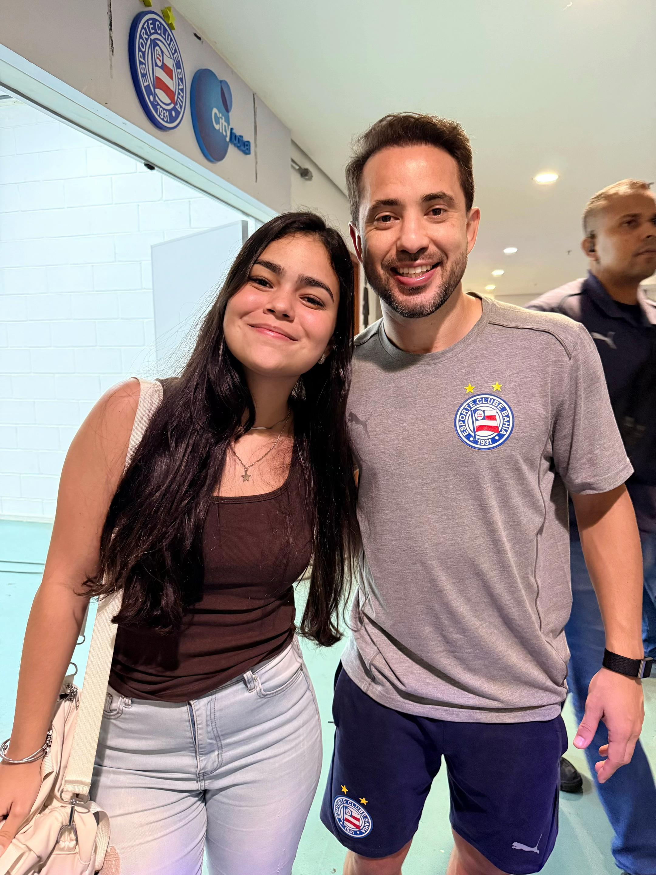 @Julia Calabria