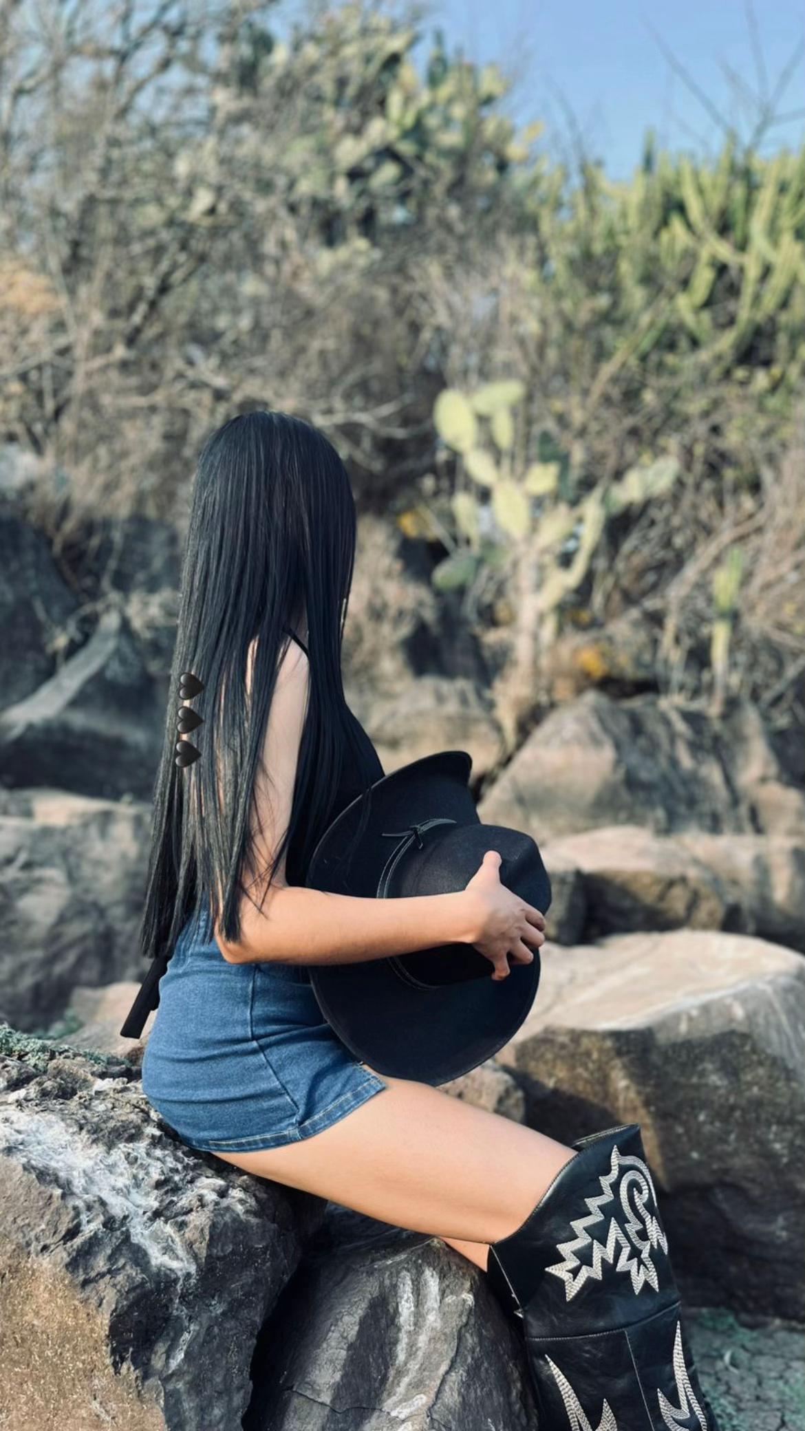 @𝓜𝓪𝓰𝓲.💋