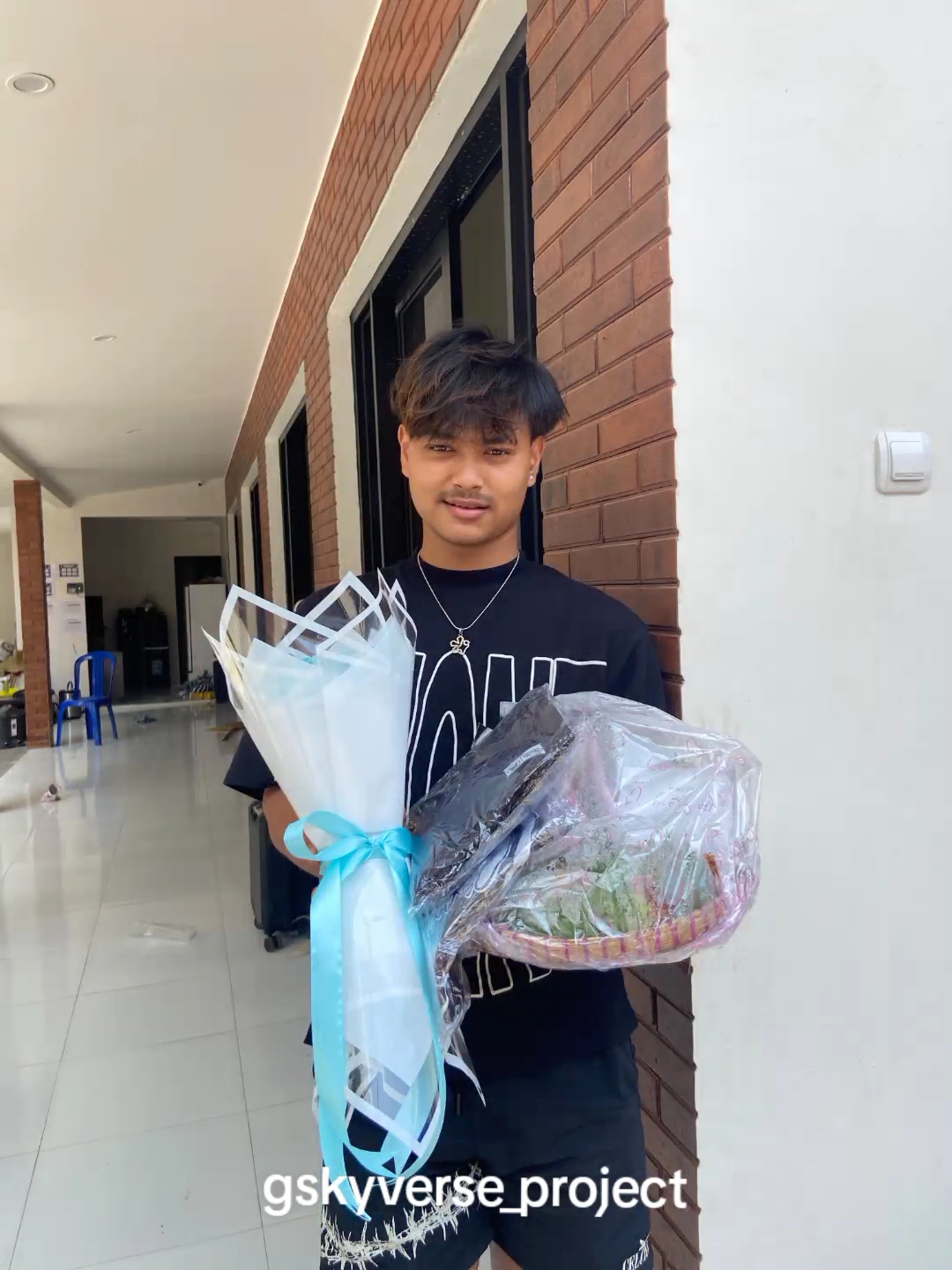 @๐๐๐ฆ_๐ ๐ก๐๐๐ข