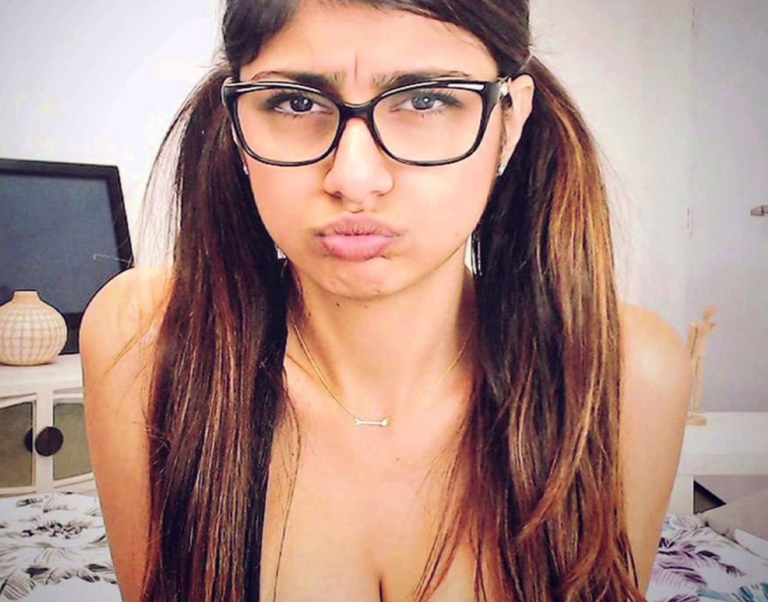 @Mia Khalifa