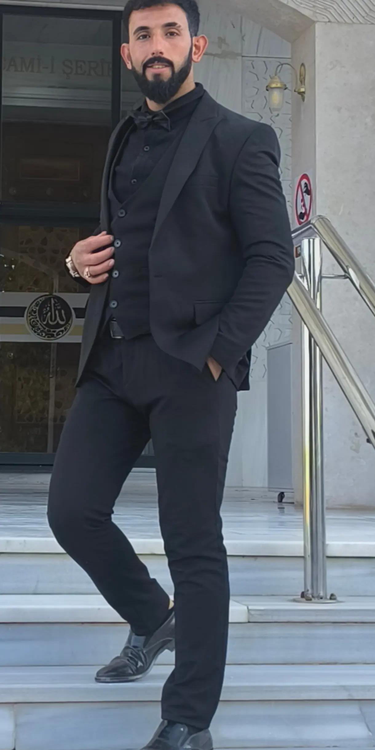 @İ&Ccedil;İ AŞK DOLU