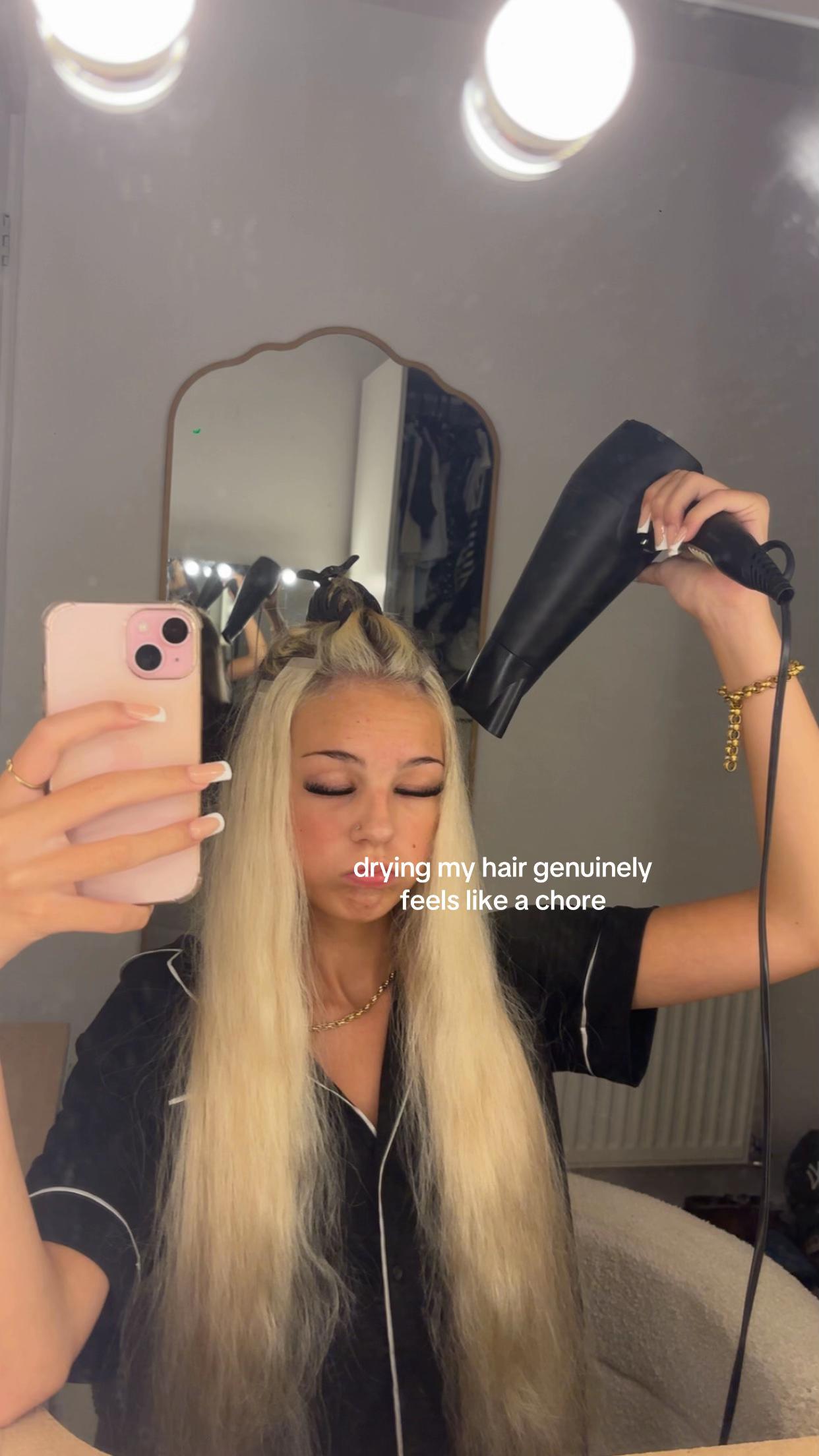 @𝑔𝑟𝑎𝑐𝑒 𝑡𝑖𝑎