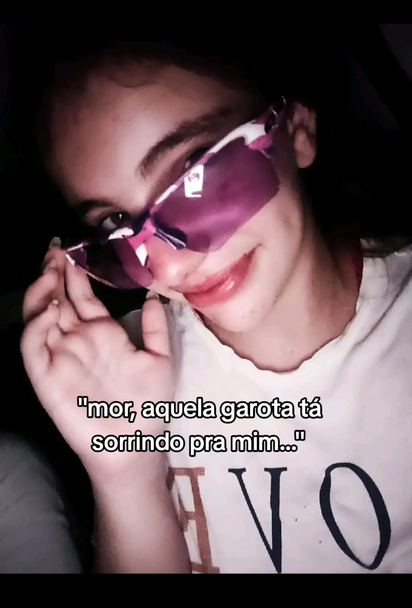 @Laís
