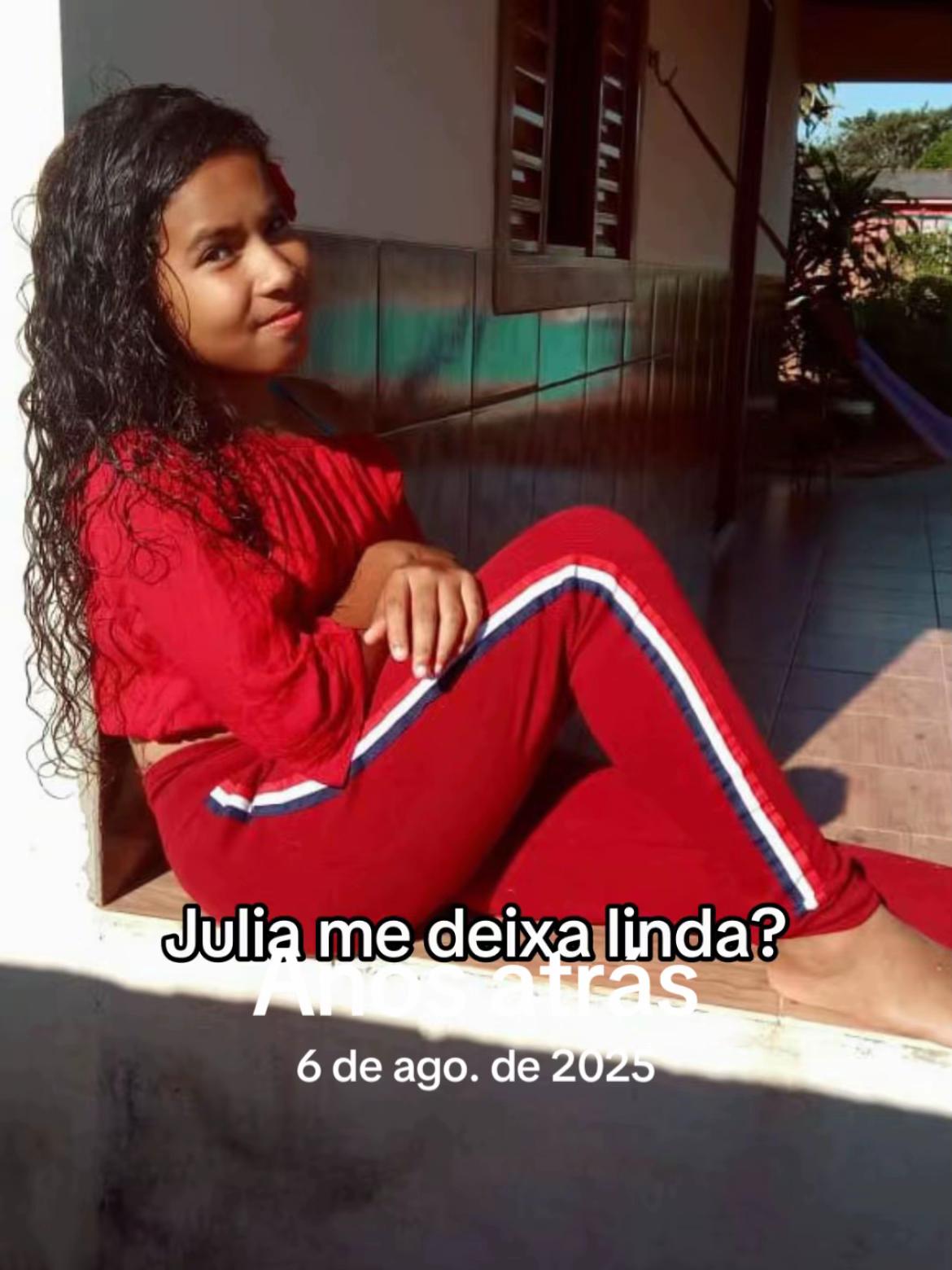 @Emily Karolayne