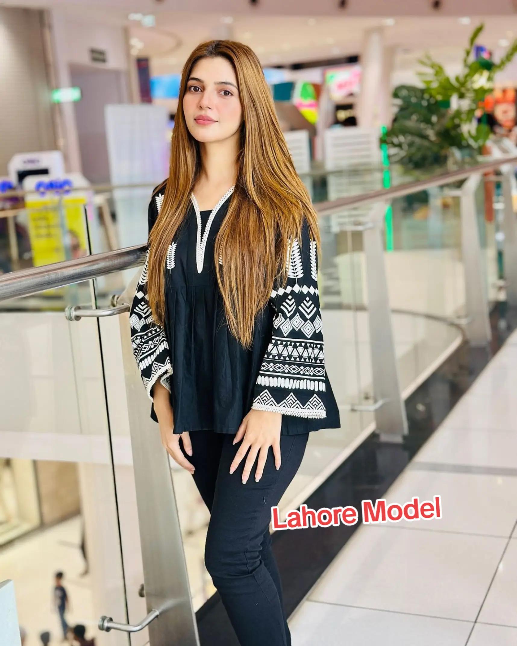 @Lahore_Model