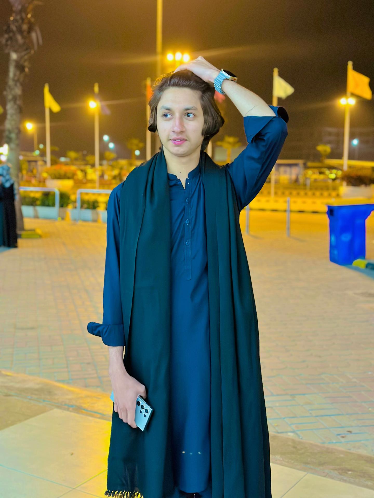 @Zain Ali💕