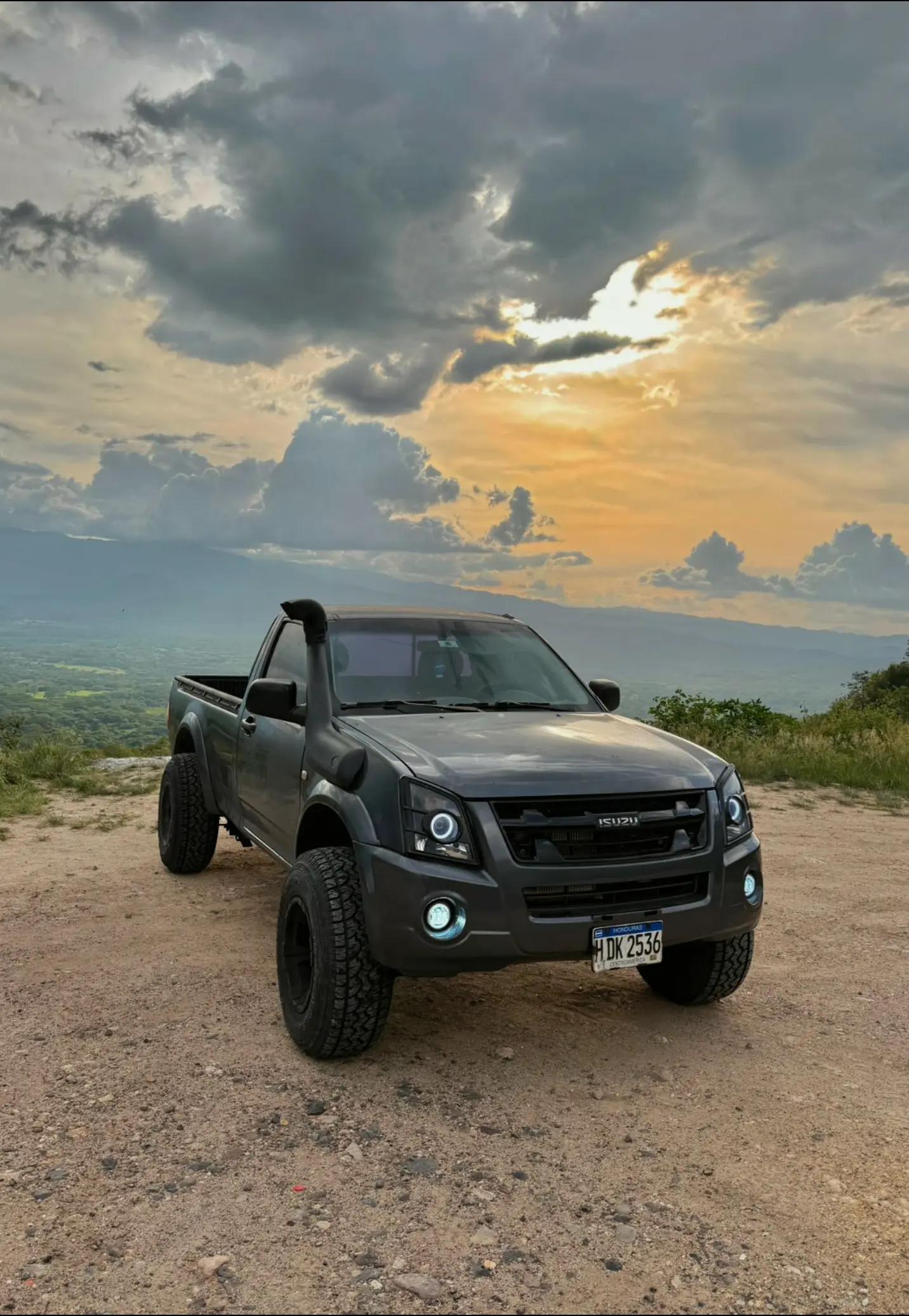 @Club Isuzu Dmax HN