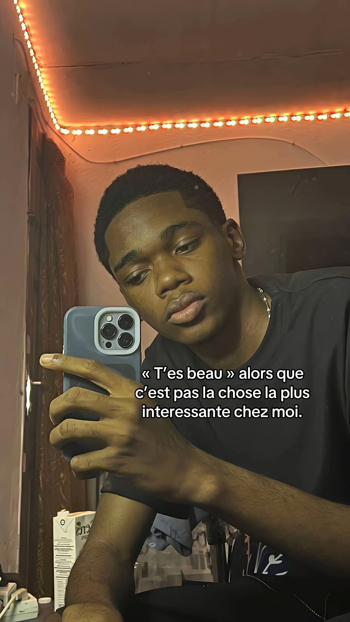 @𝕽.𝕬𝕹𝕲𝕴𝕰🤍