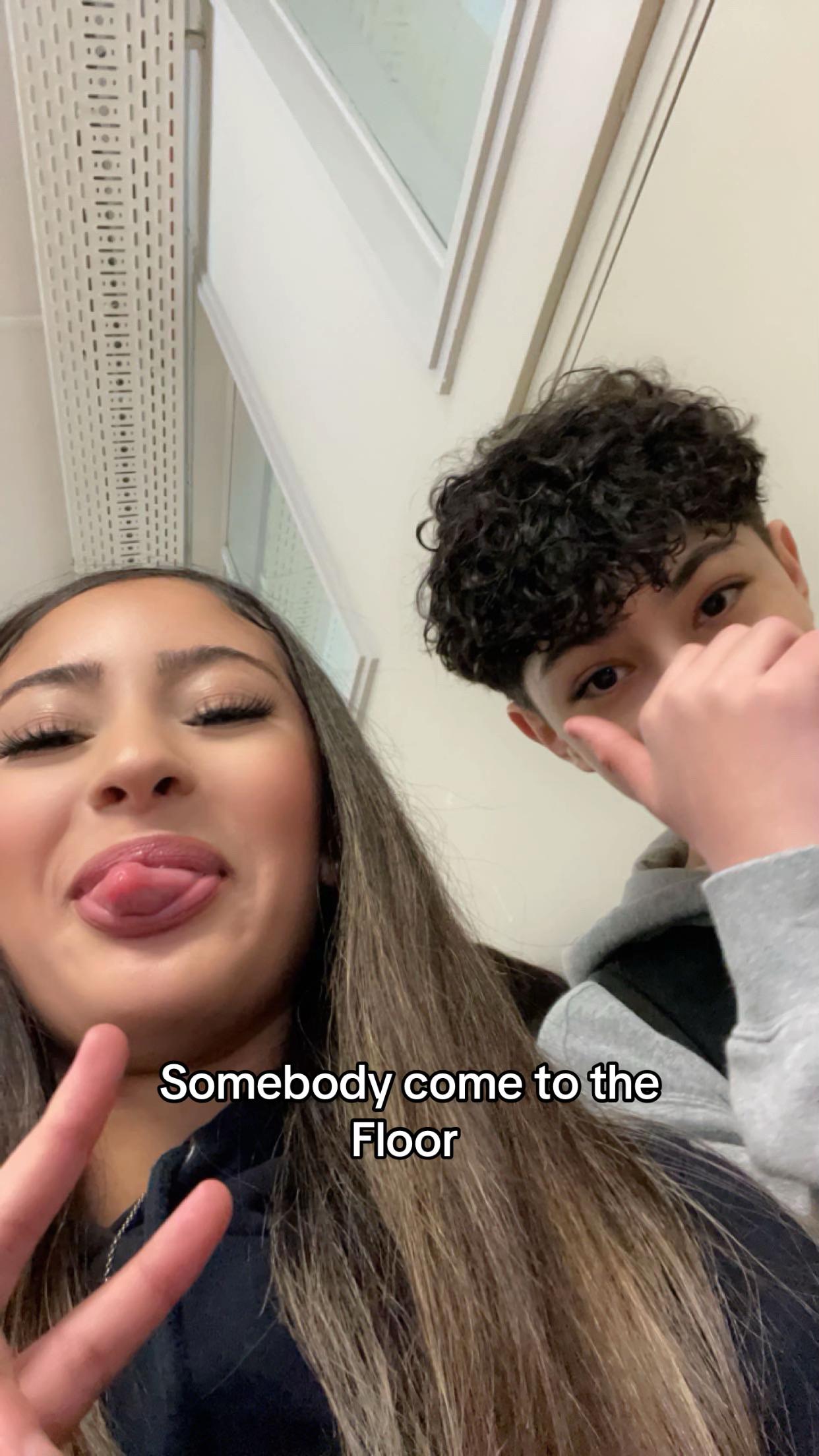@🪷
