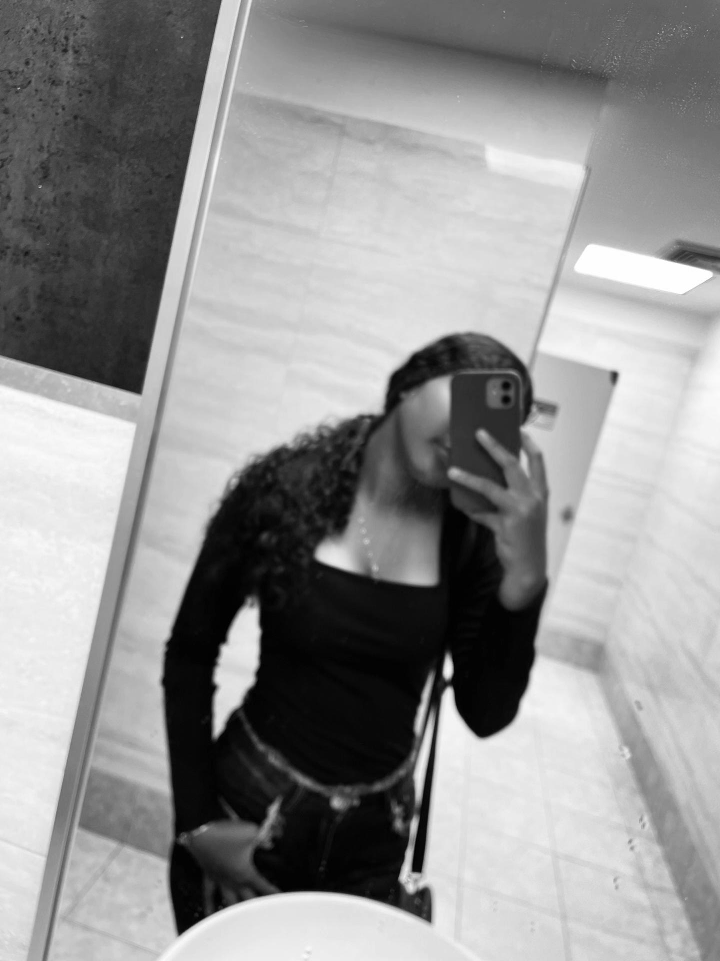 @️ 𝓛𝓐𝓤🧚🏽&zwj;♀️
