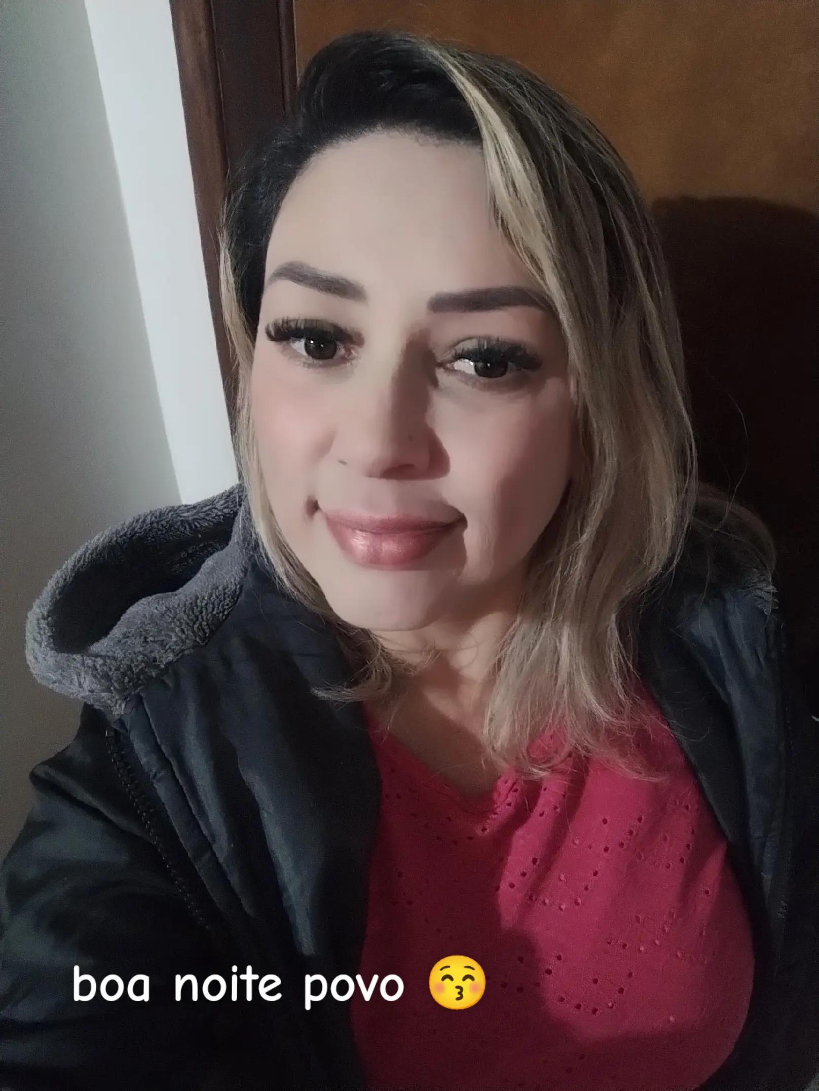 @T&acirc;nia Lara