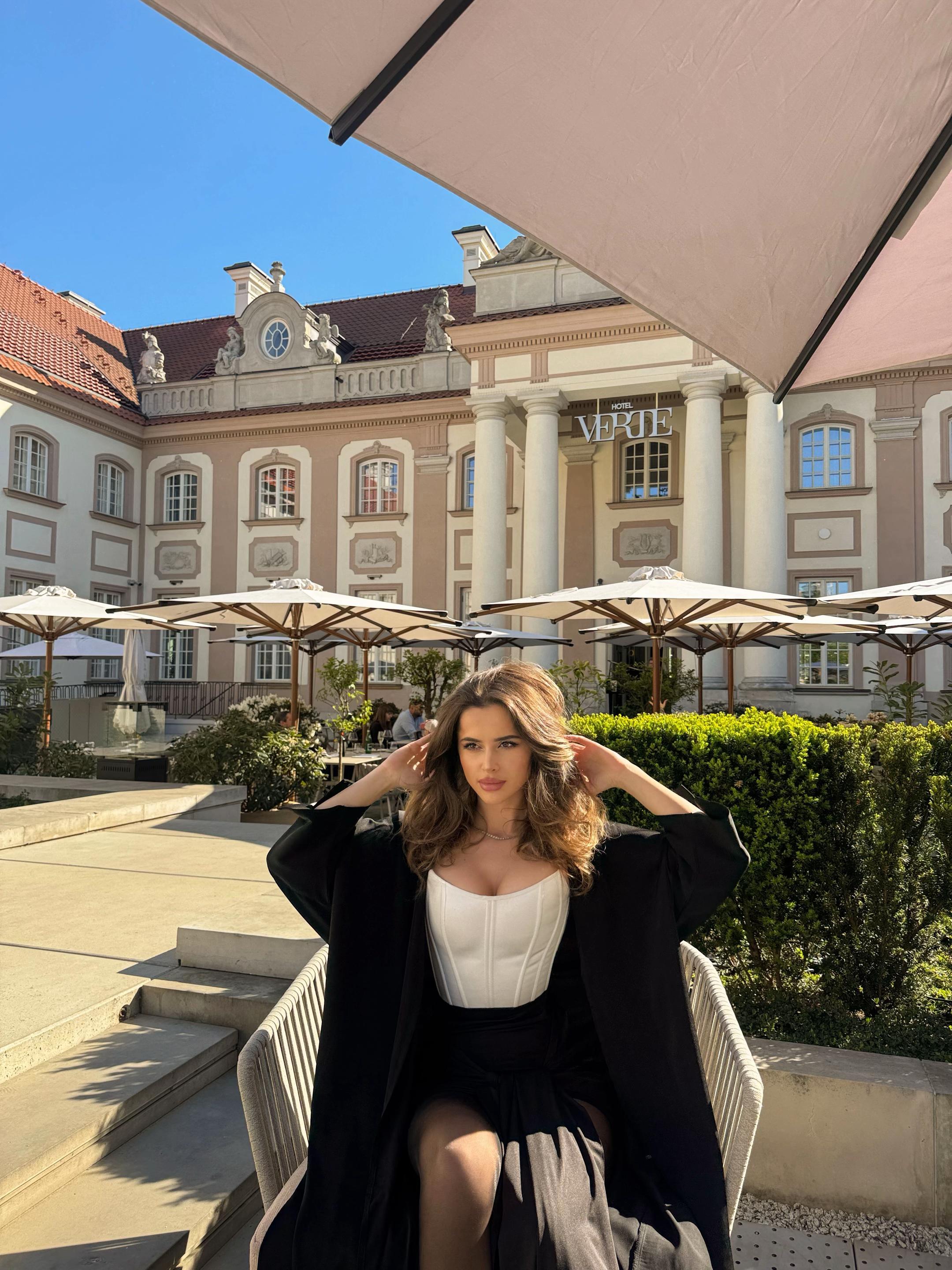 @RoseGlows
