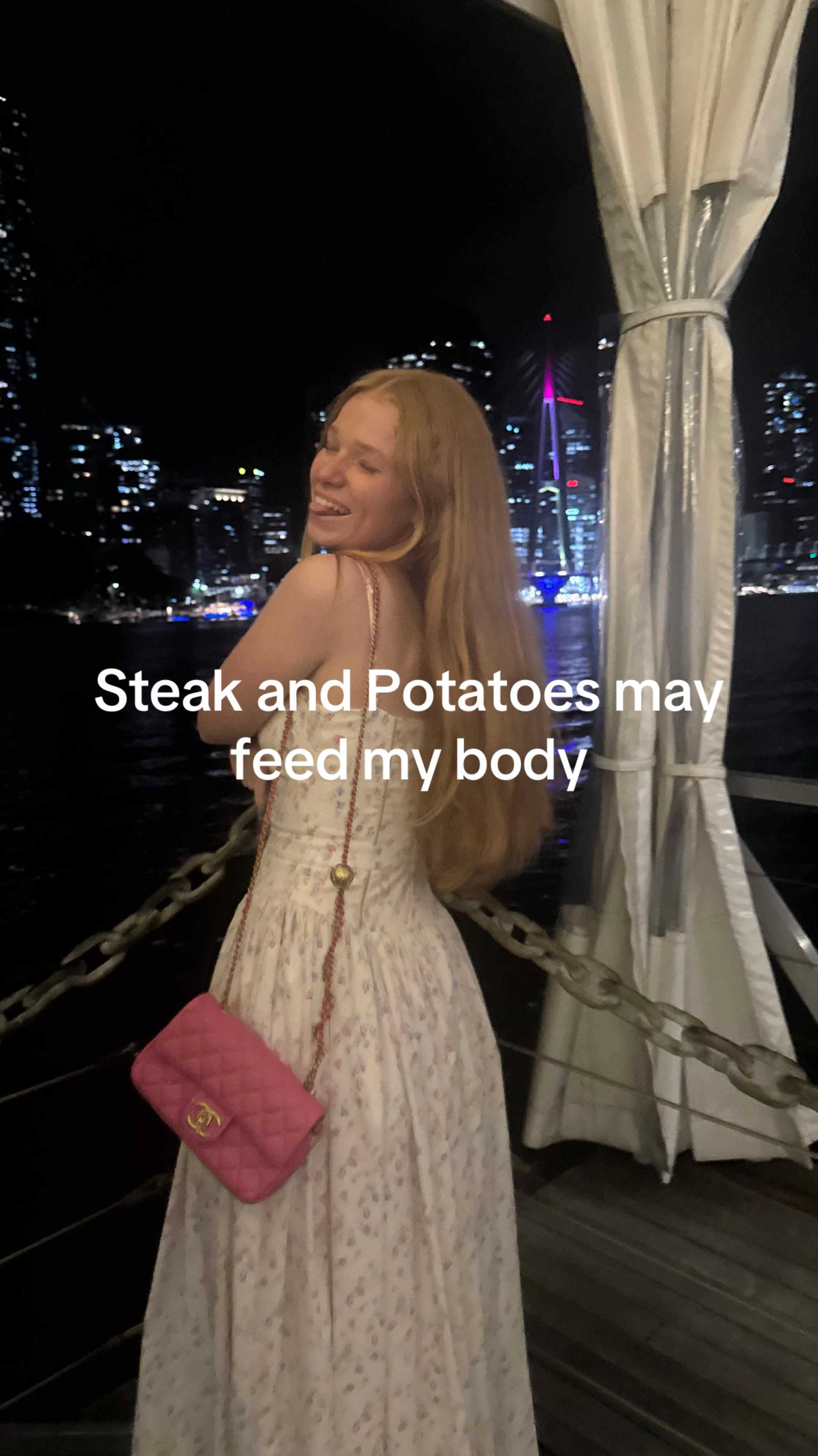 @Chloe