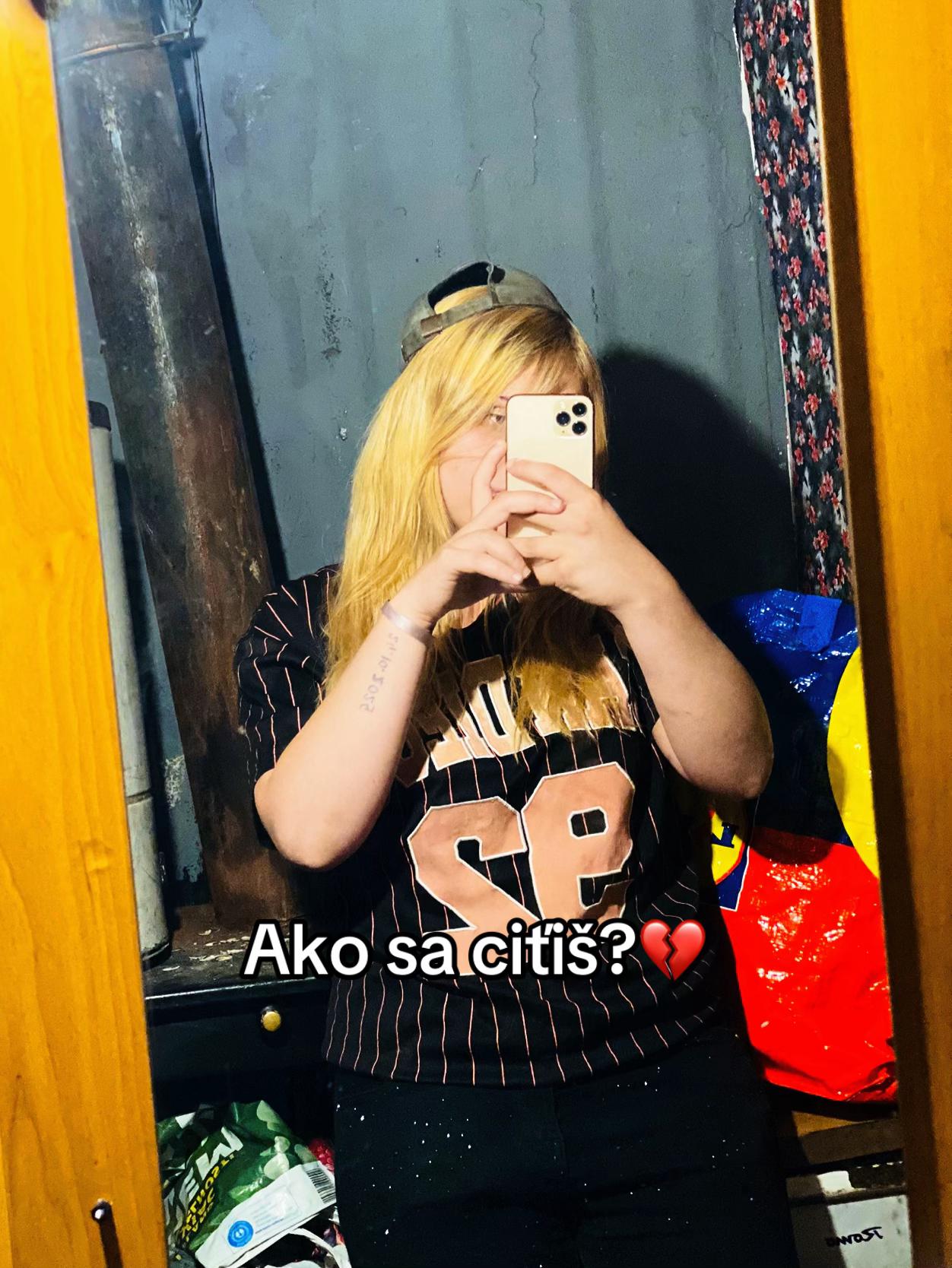 @𝒯ℰ𝒮𝒮𝒜💋_𝒪𝒳𝓍💖