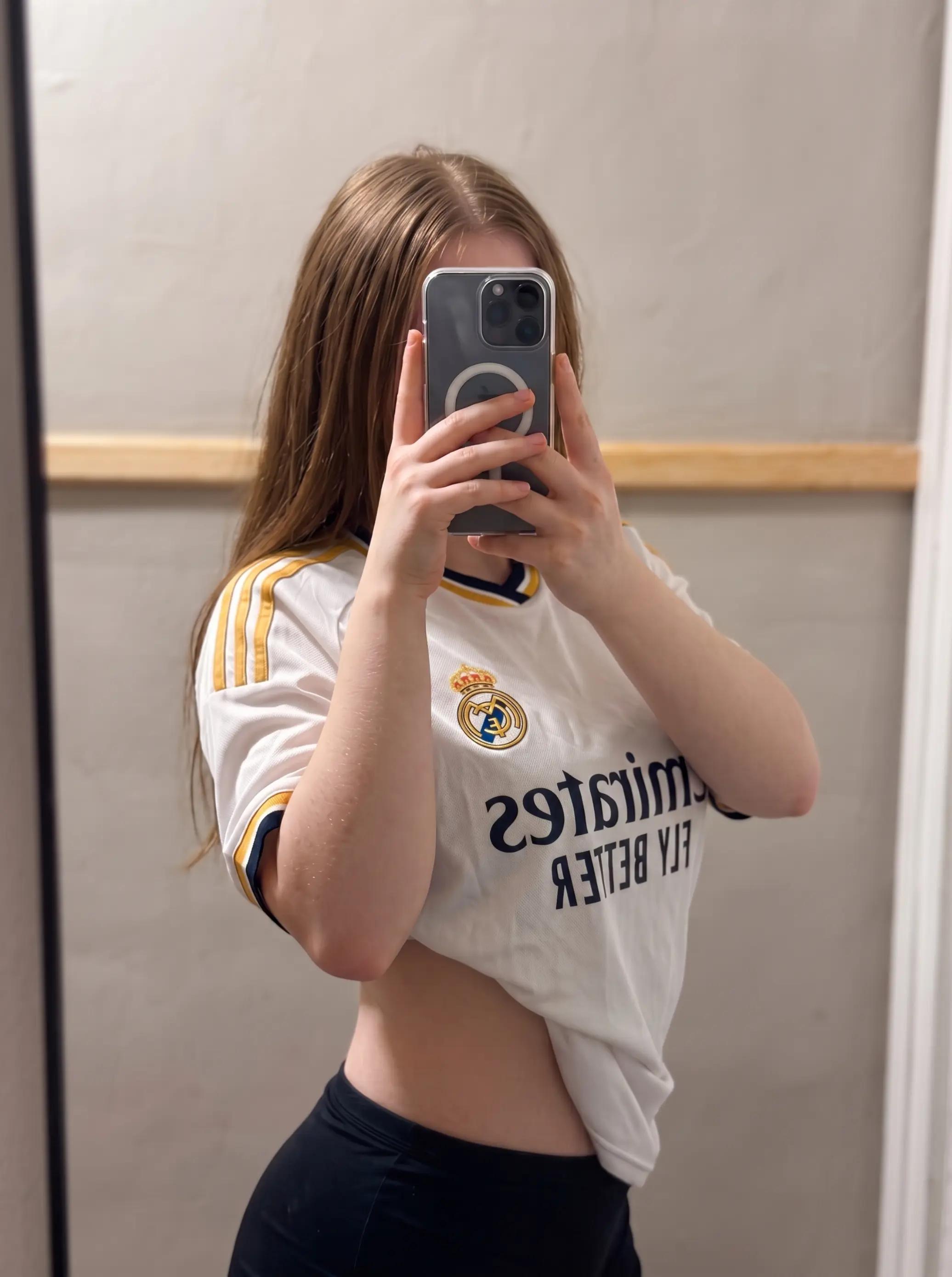 @G&ouml;zde Alonso