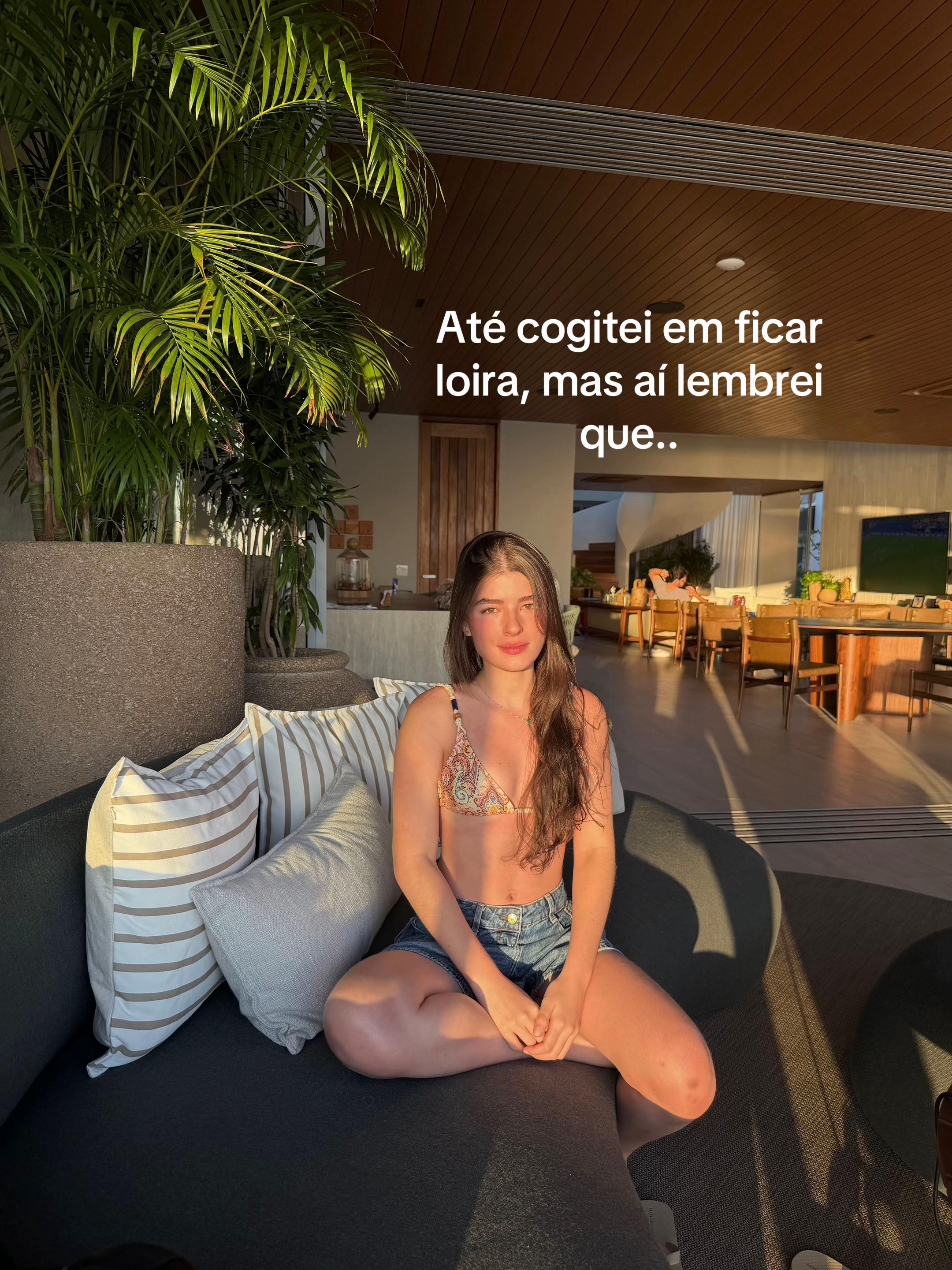 @:) laura