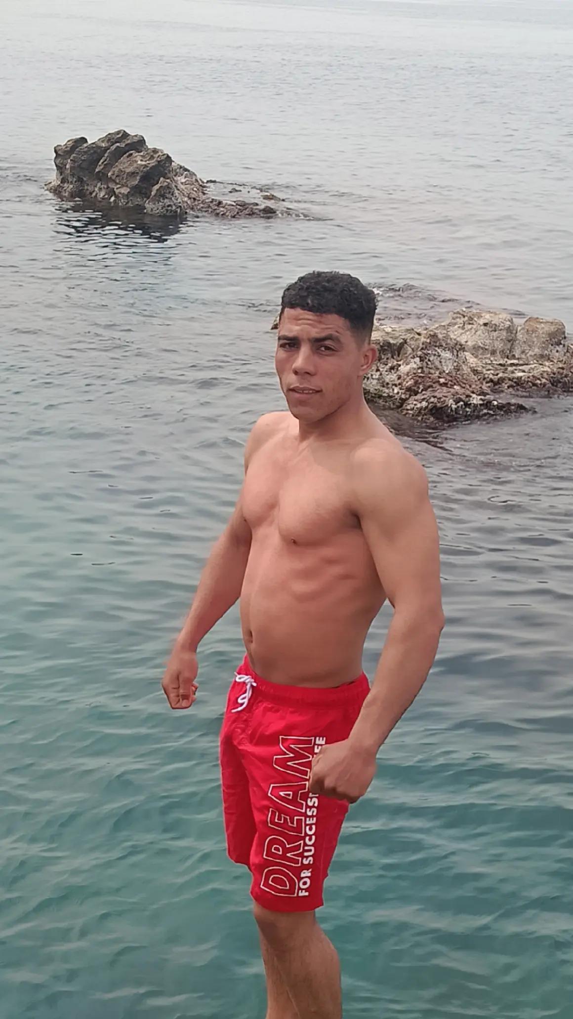 @بويكا ⛓️⛓️💪