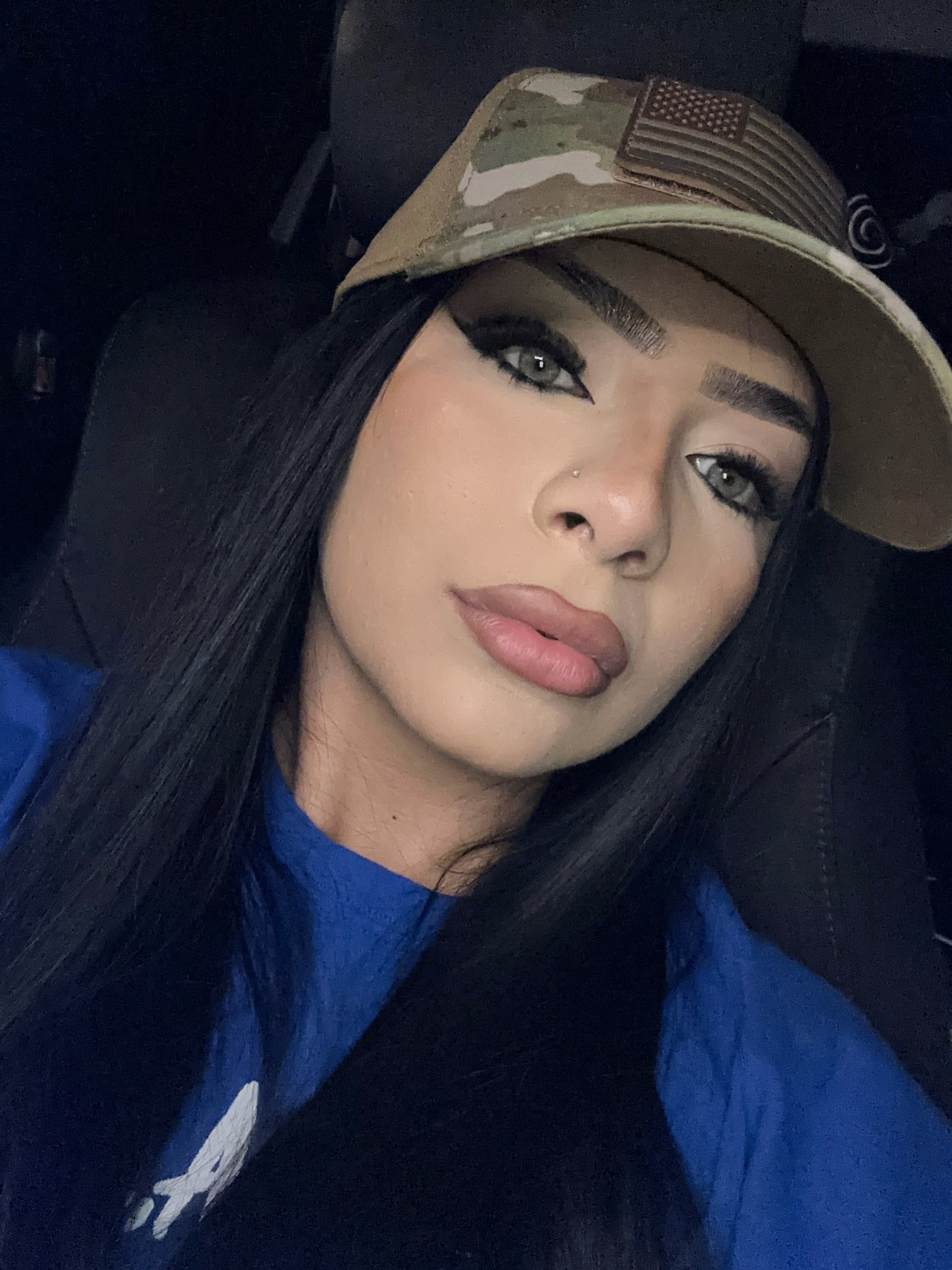 @𝑒𝓂𝒾𝓁𝓎♥️