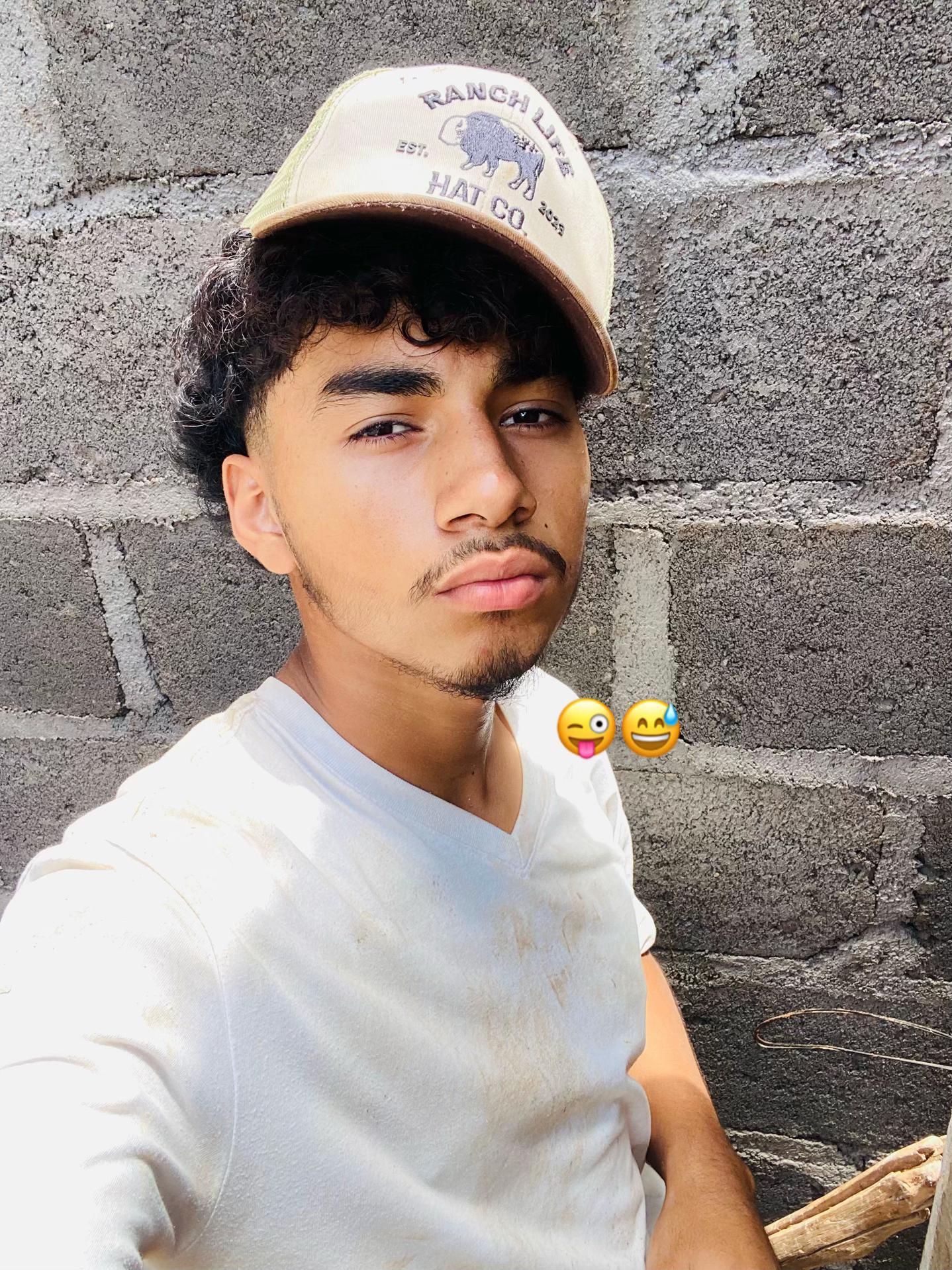 @Eliover Garcia 🪫🙂