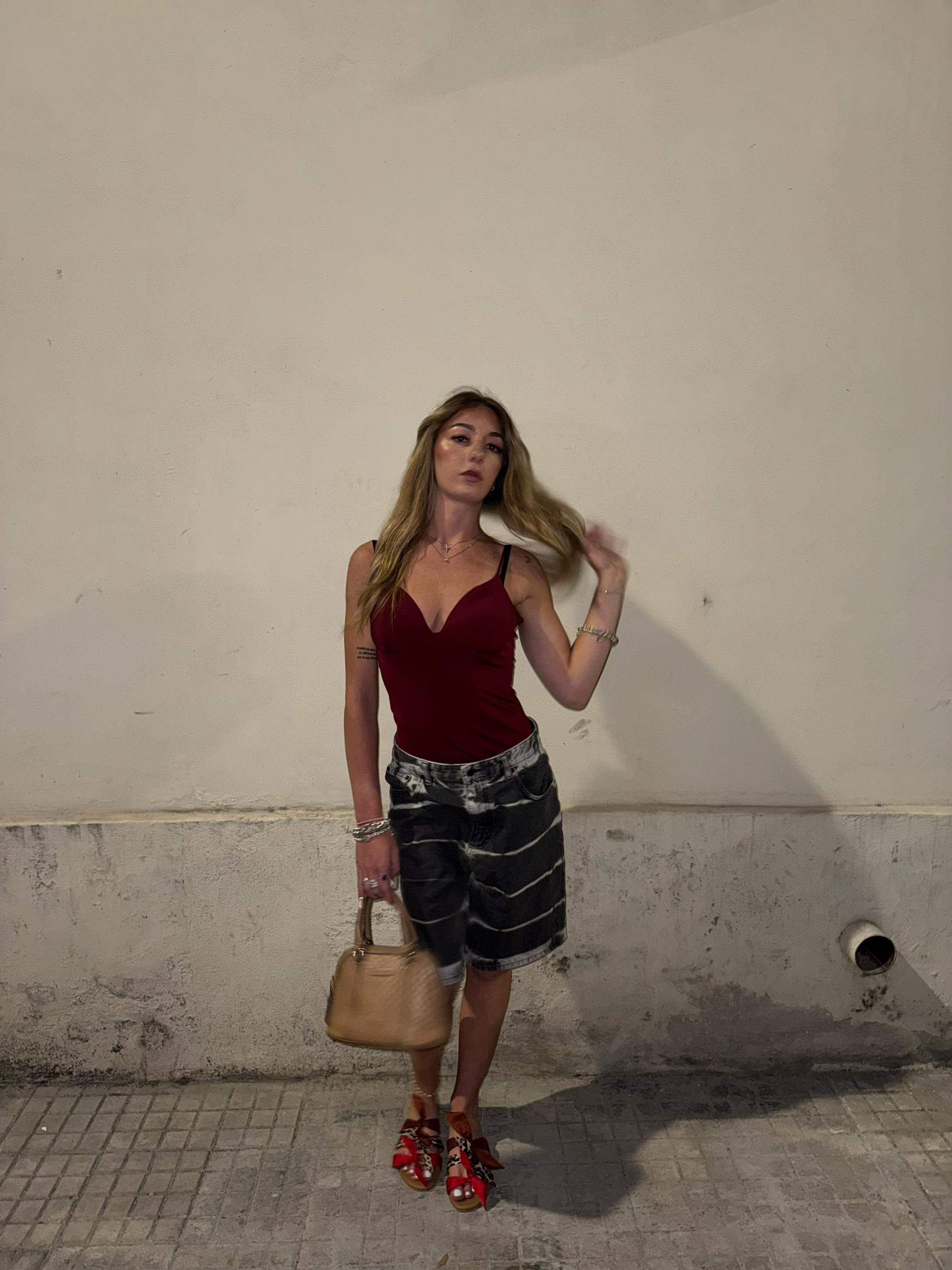 @Luna