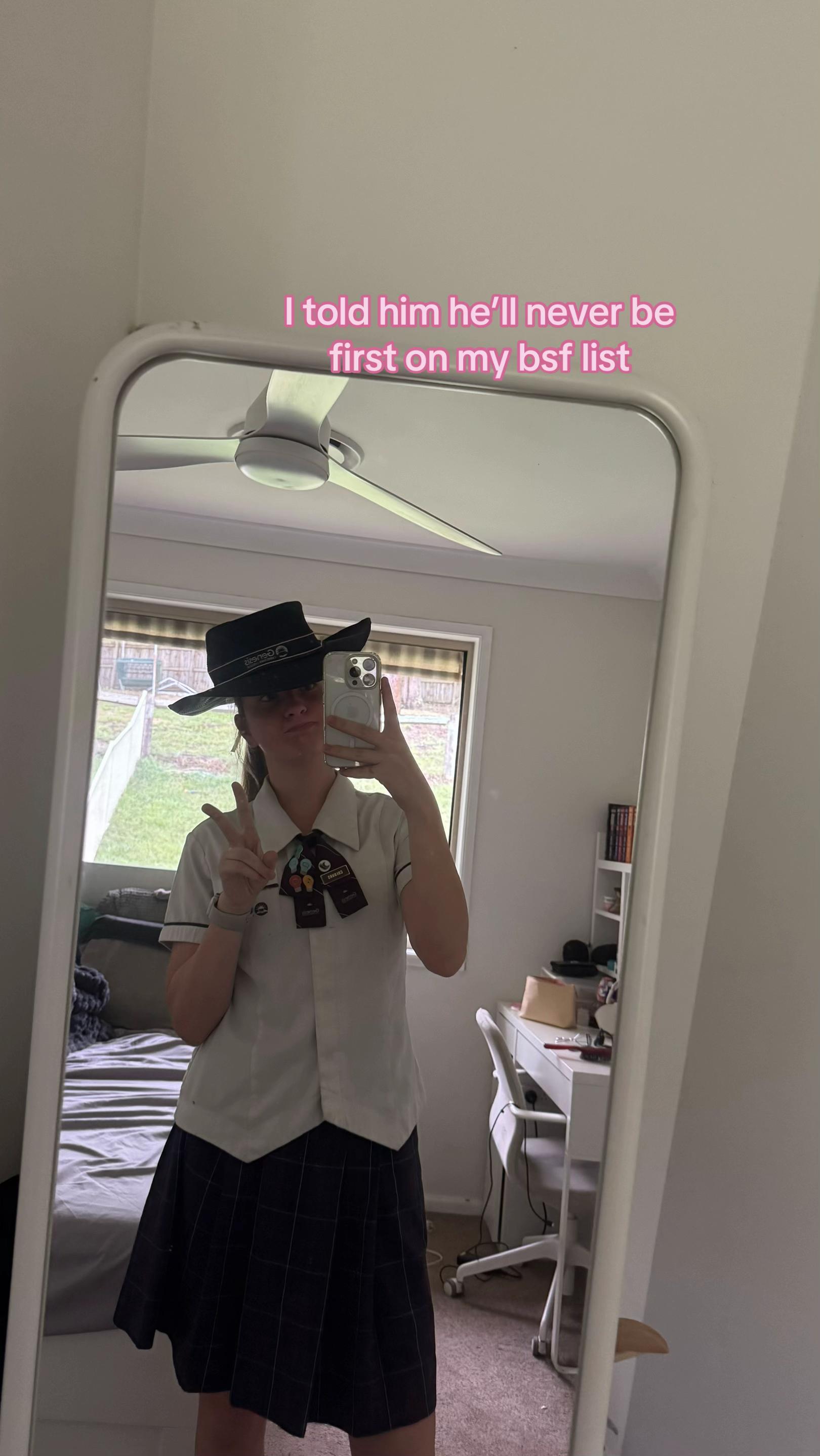 @️