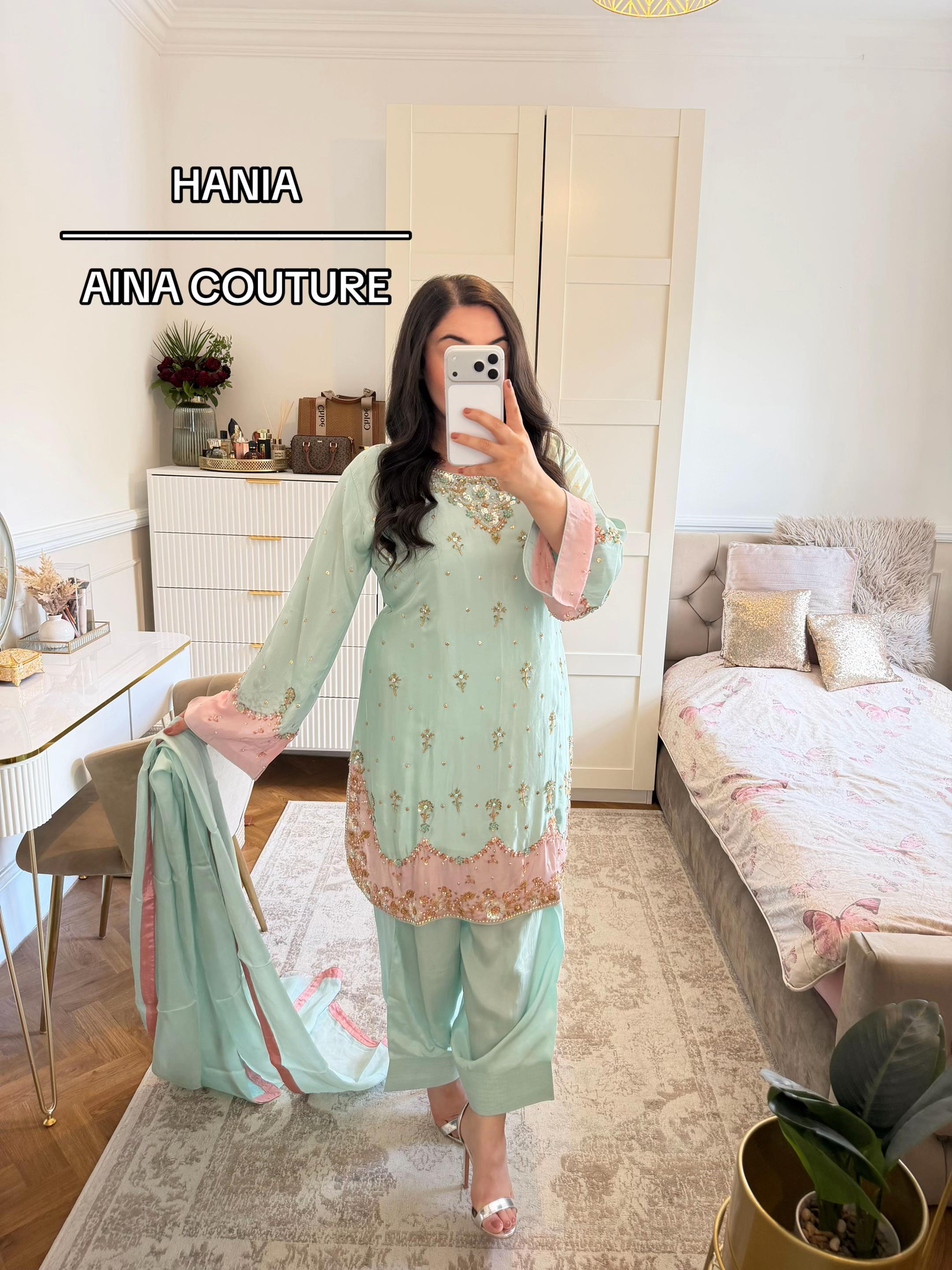 @Aina__couture