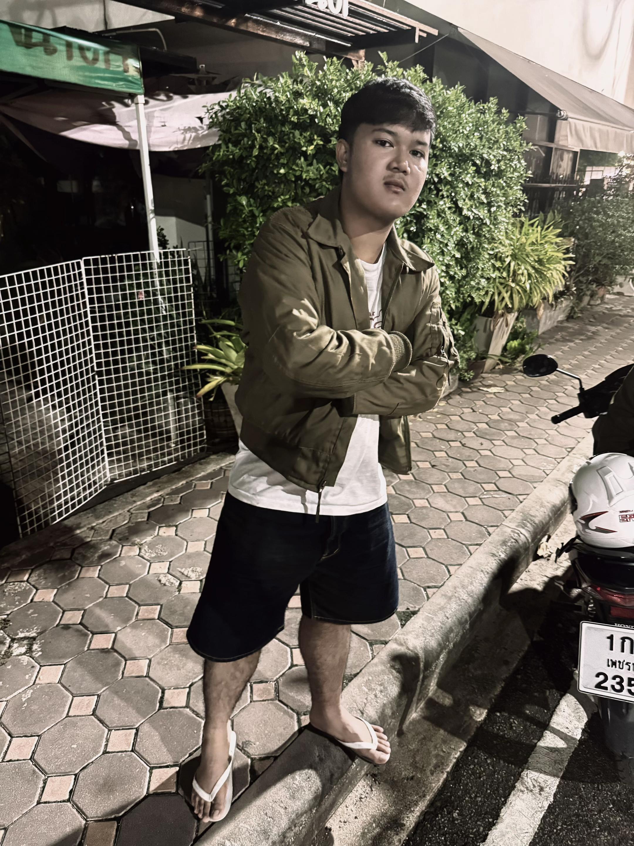 @ต๊ะ ศรัณย์
