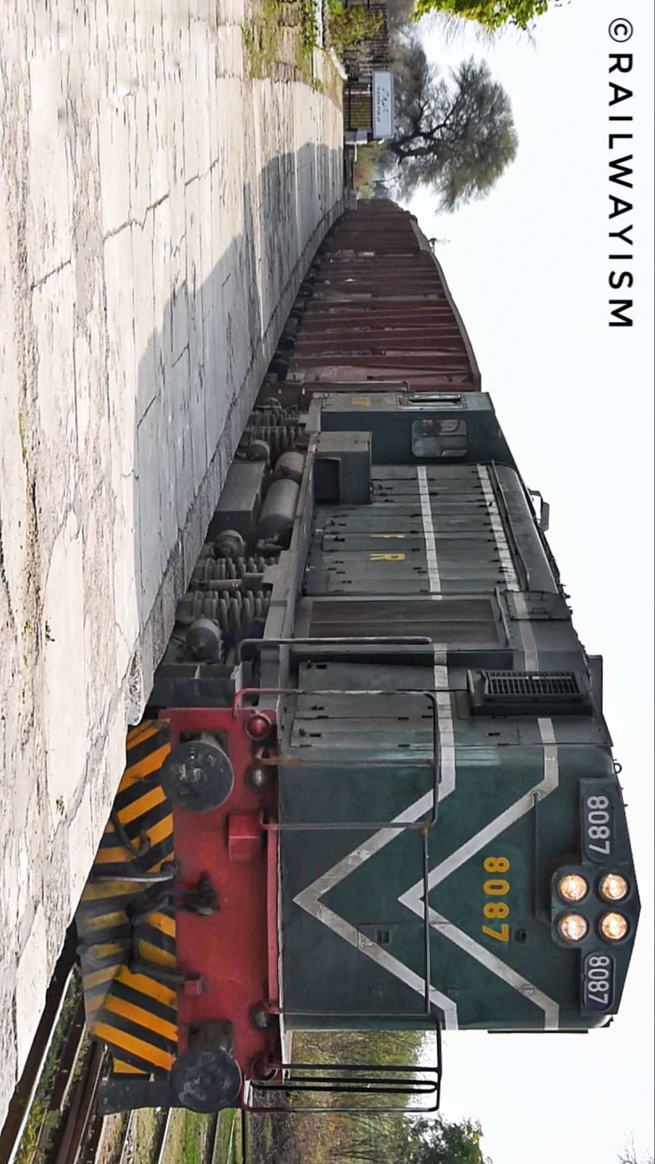 @RAILWAYISM