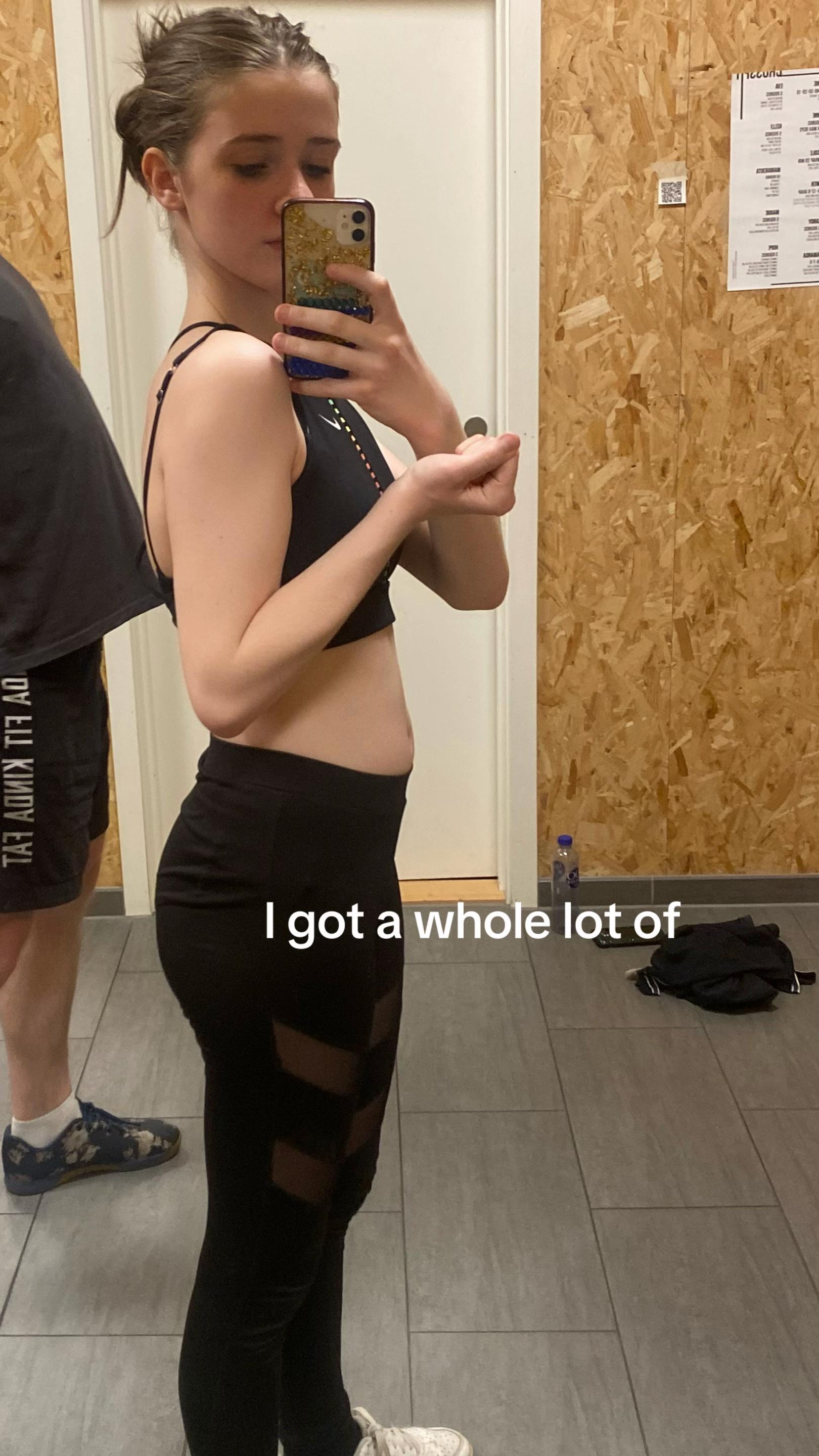 @LARA RAARUP