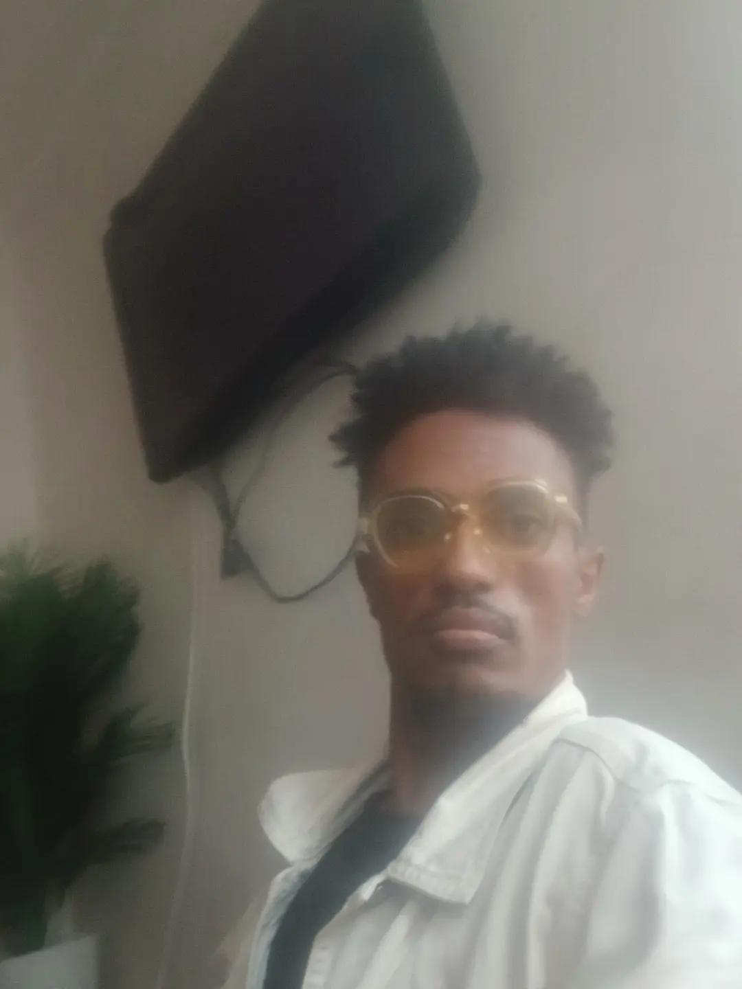 @ሁዘይፉ