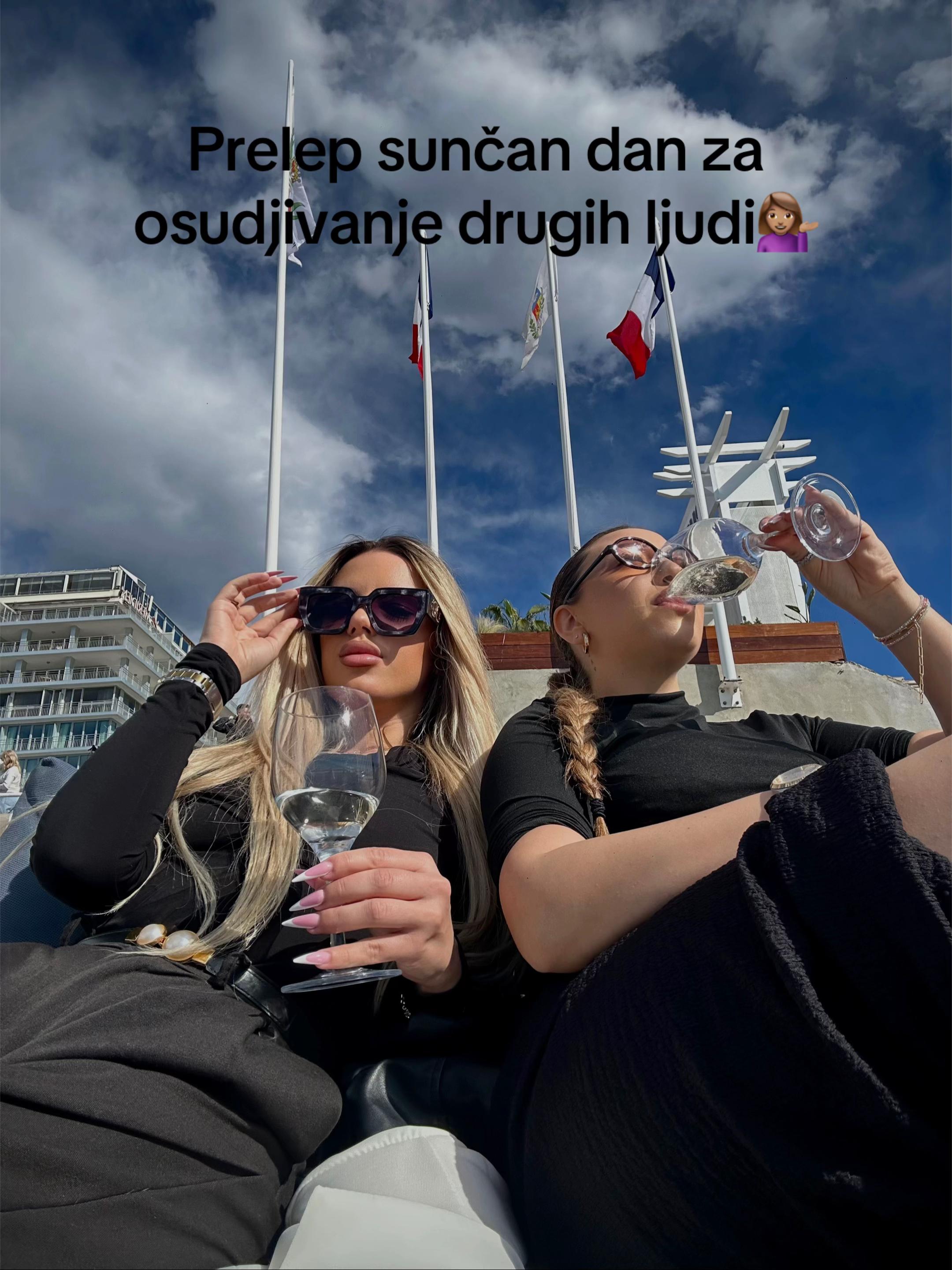 @Deicca