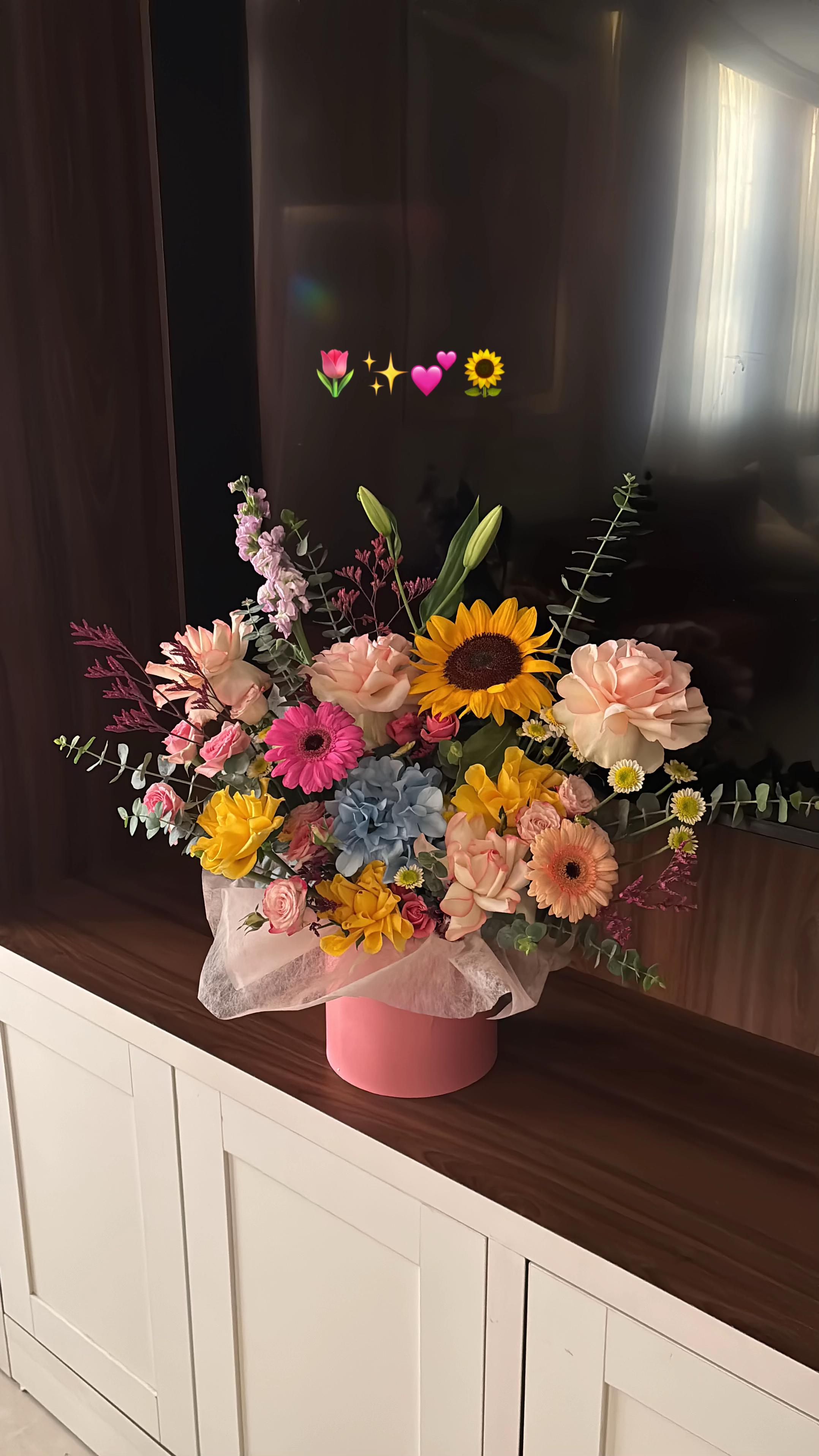 @LYORA FLOWERS | ليورا