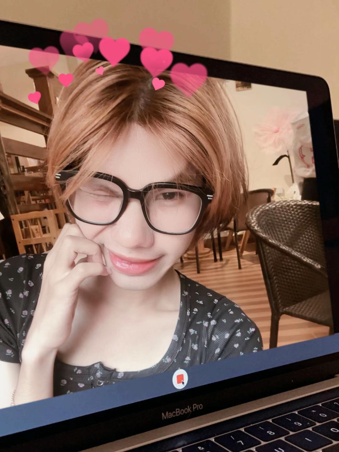 @Ayla-អាយឡា