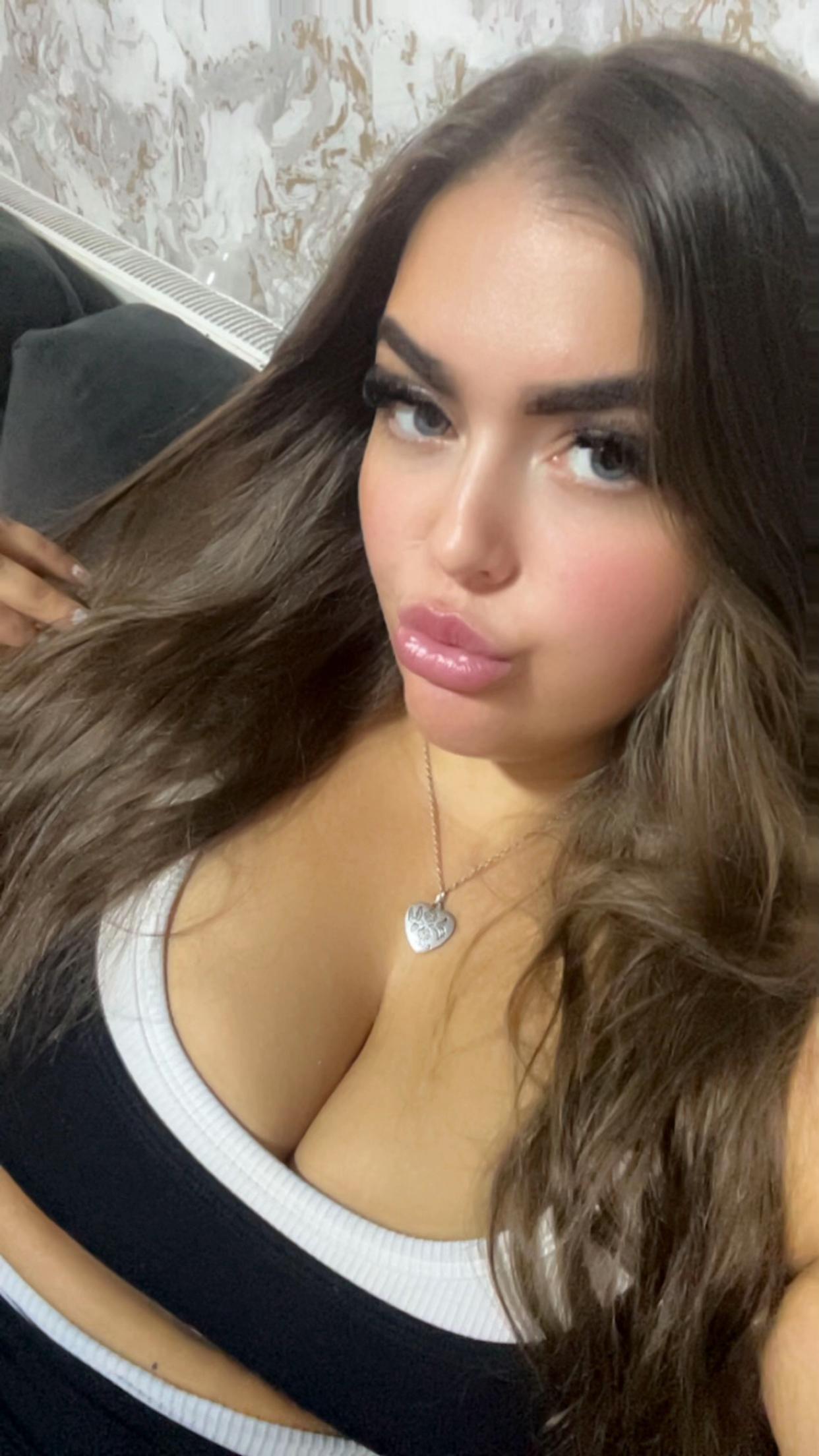 @demiholt8