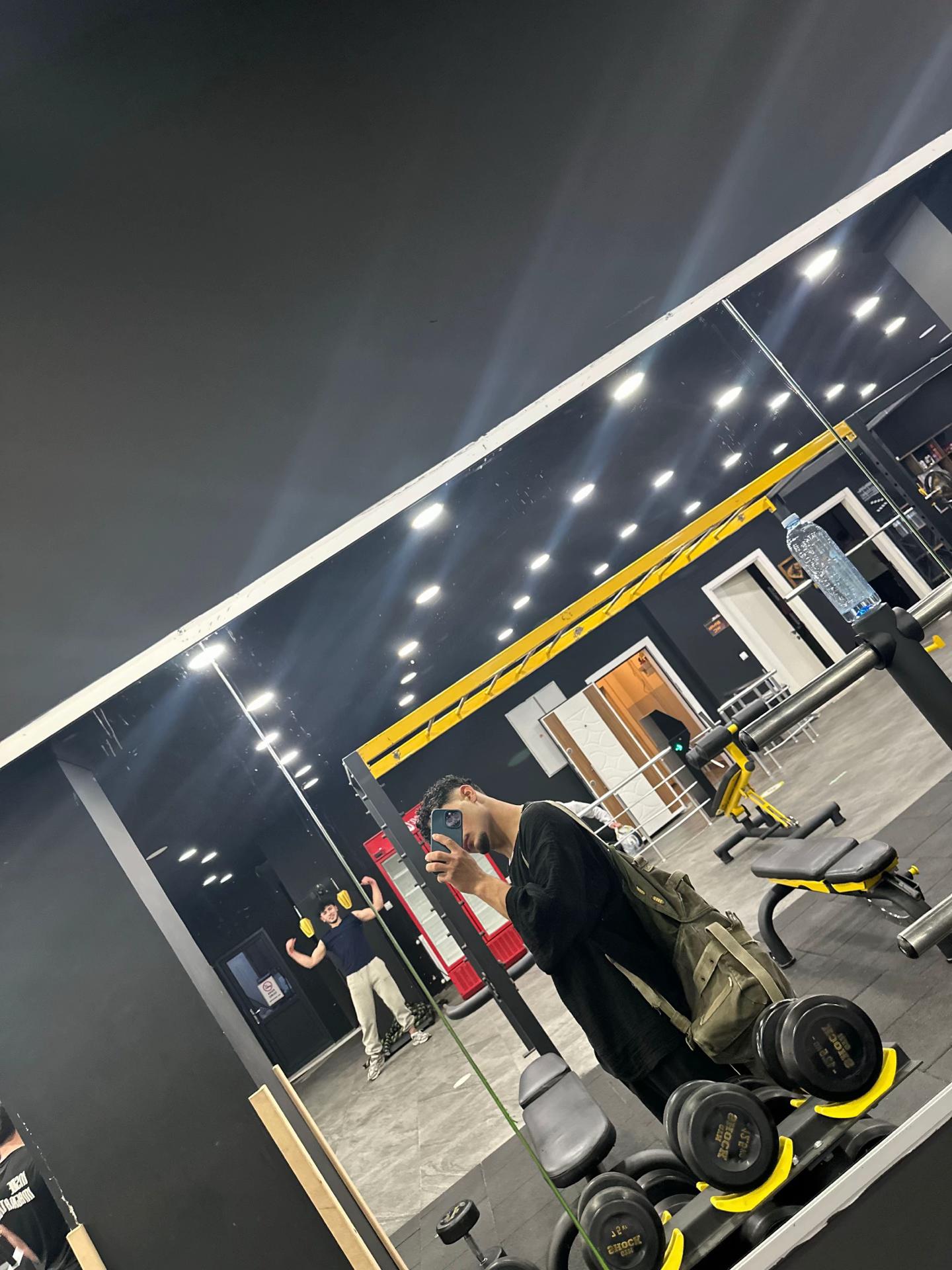 @ايَــبًِـو؟𝒂𝒆𝒃𝒐𝒐 🦂