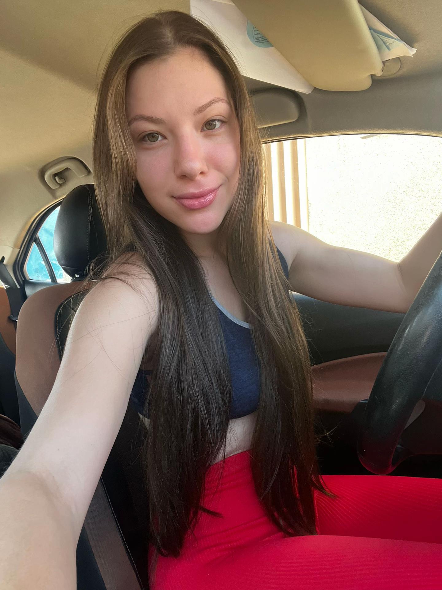 @Adria Karolynne🥰