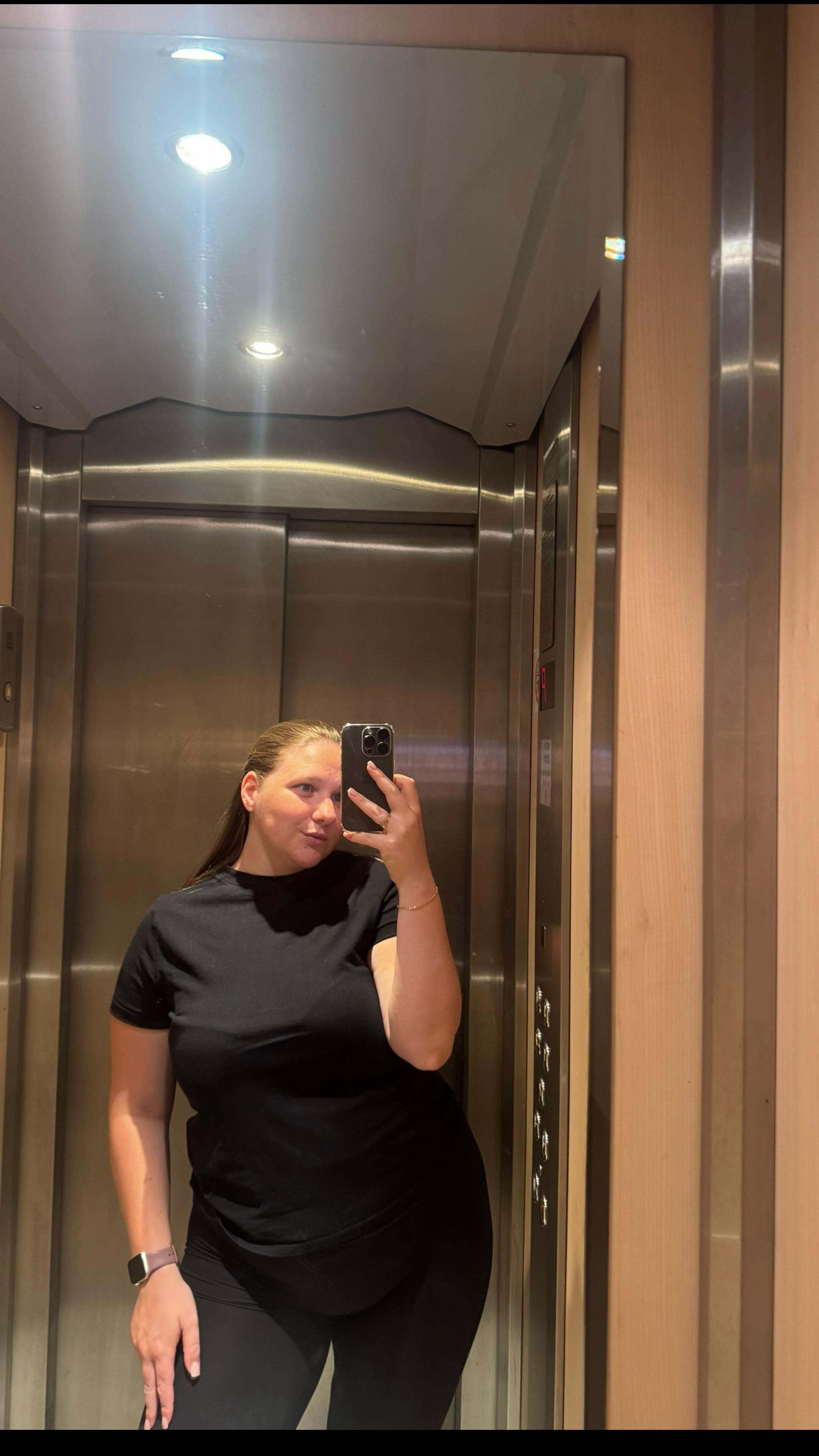 @𝑀𝒶𝓇𝒾𝓃𝒶