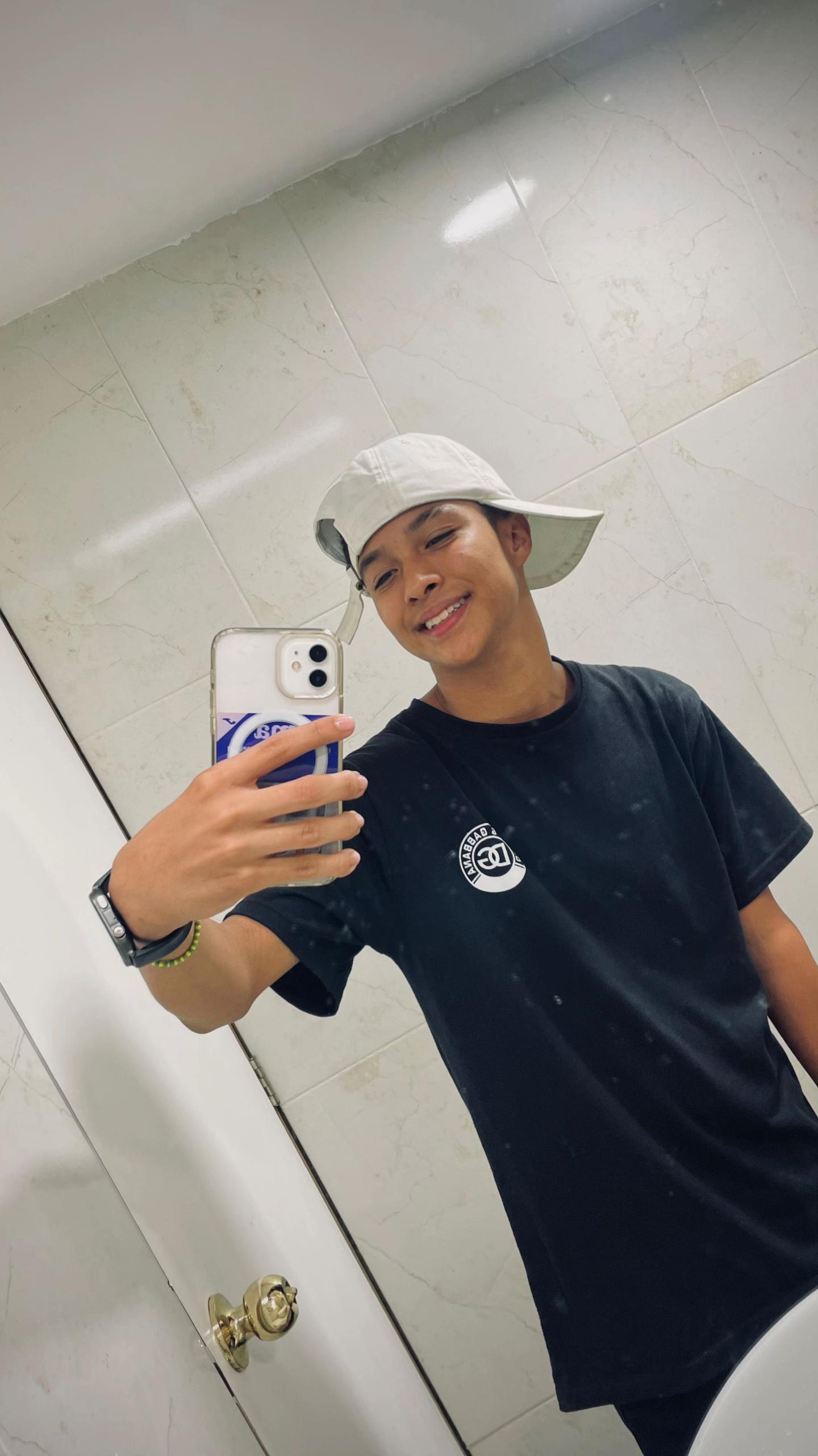 @&deg;&deg;The boy 🐼