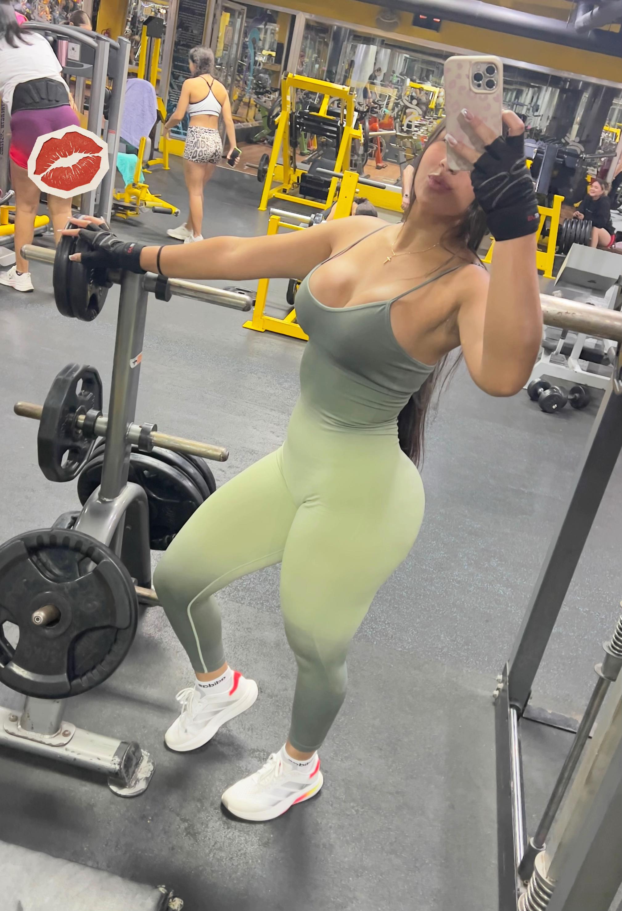 @Gabriela🍒🌈
