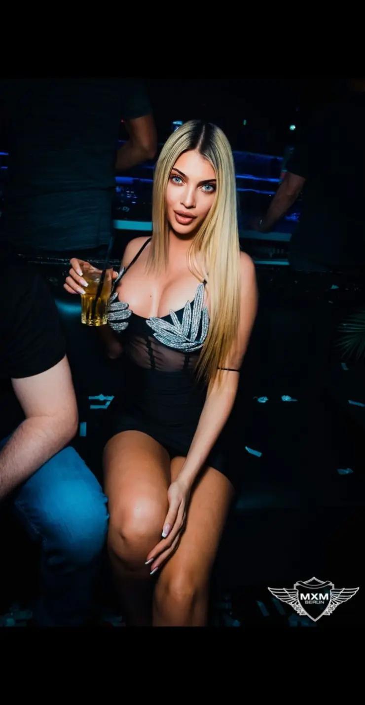 @Violeta Viki