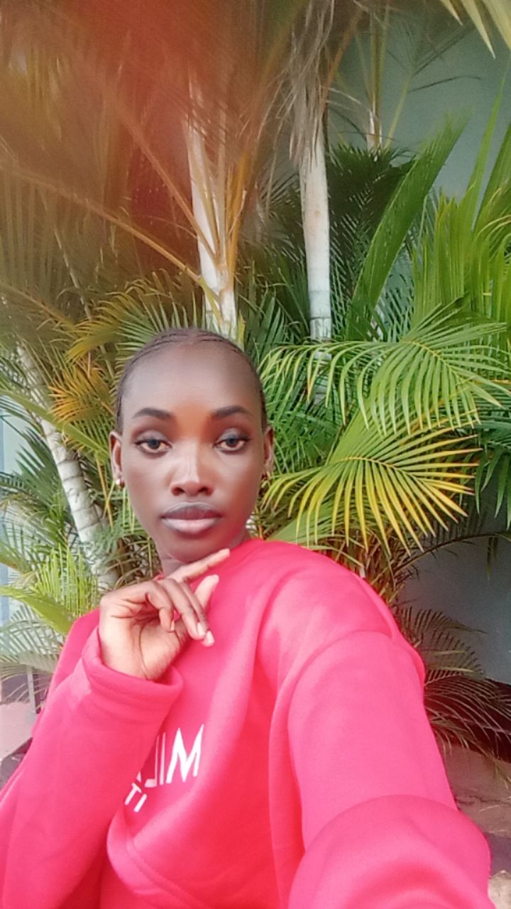 @hiddy model